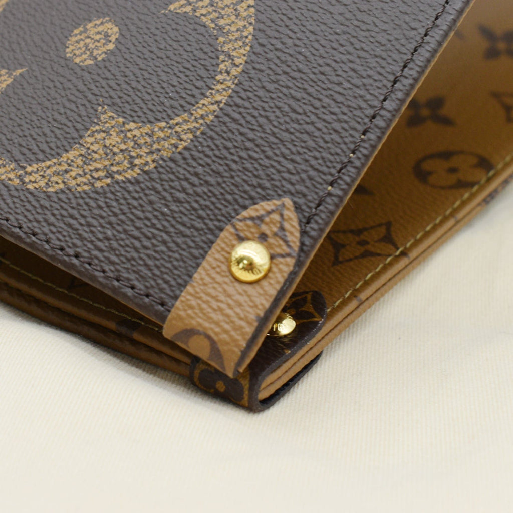 LOUIS VUITTON Onthego GM Giant Monogram Canvas Tote Shoulder Bag Brown