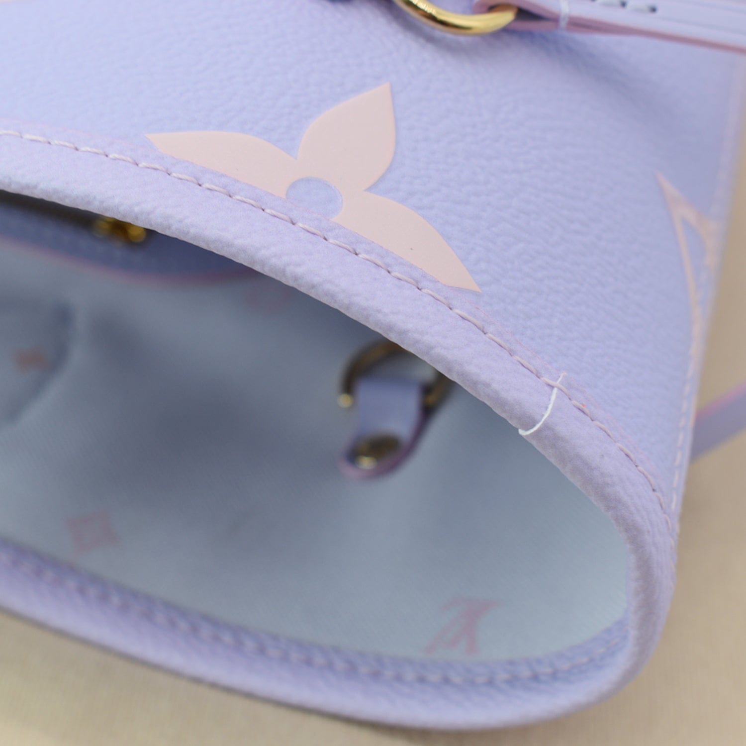 LOUIS VUITTON Neverfull MM Monogram Canvas Tote Bag Sunrise Pastel