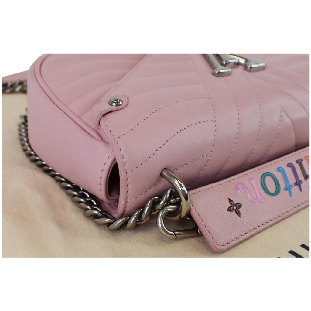 LOUIS VUITTON New Wave Chain MM Calfskin Leather Shoulder Bag Rose Pink