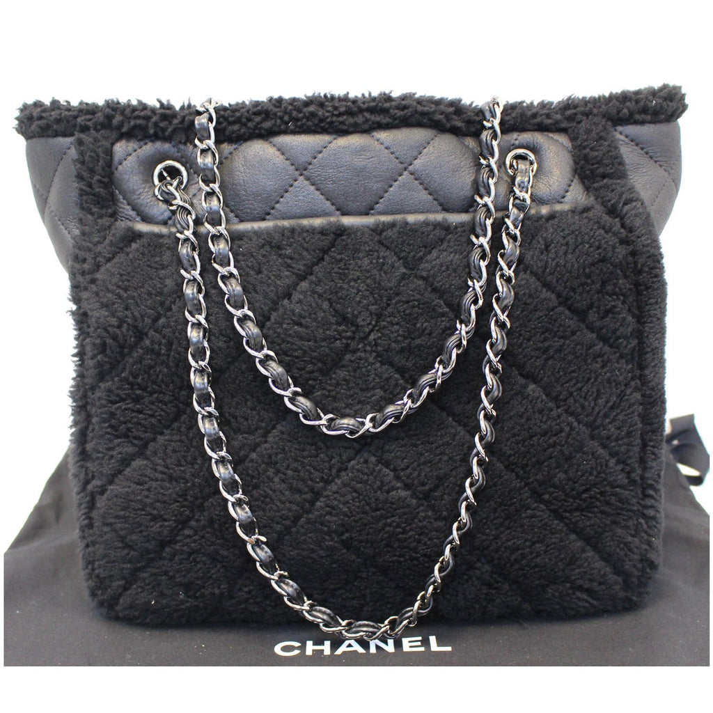 CHANEL Cozy CC Shearling and Lambskin Tote Bag Black