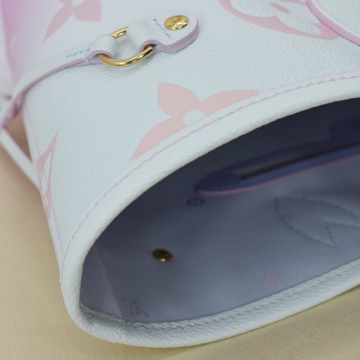 LOUIS VUITTON Neverfull MM Monogram Canvas Tote Bag Sunrise Pastel