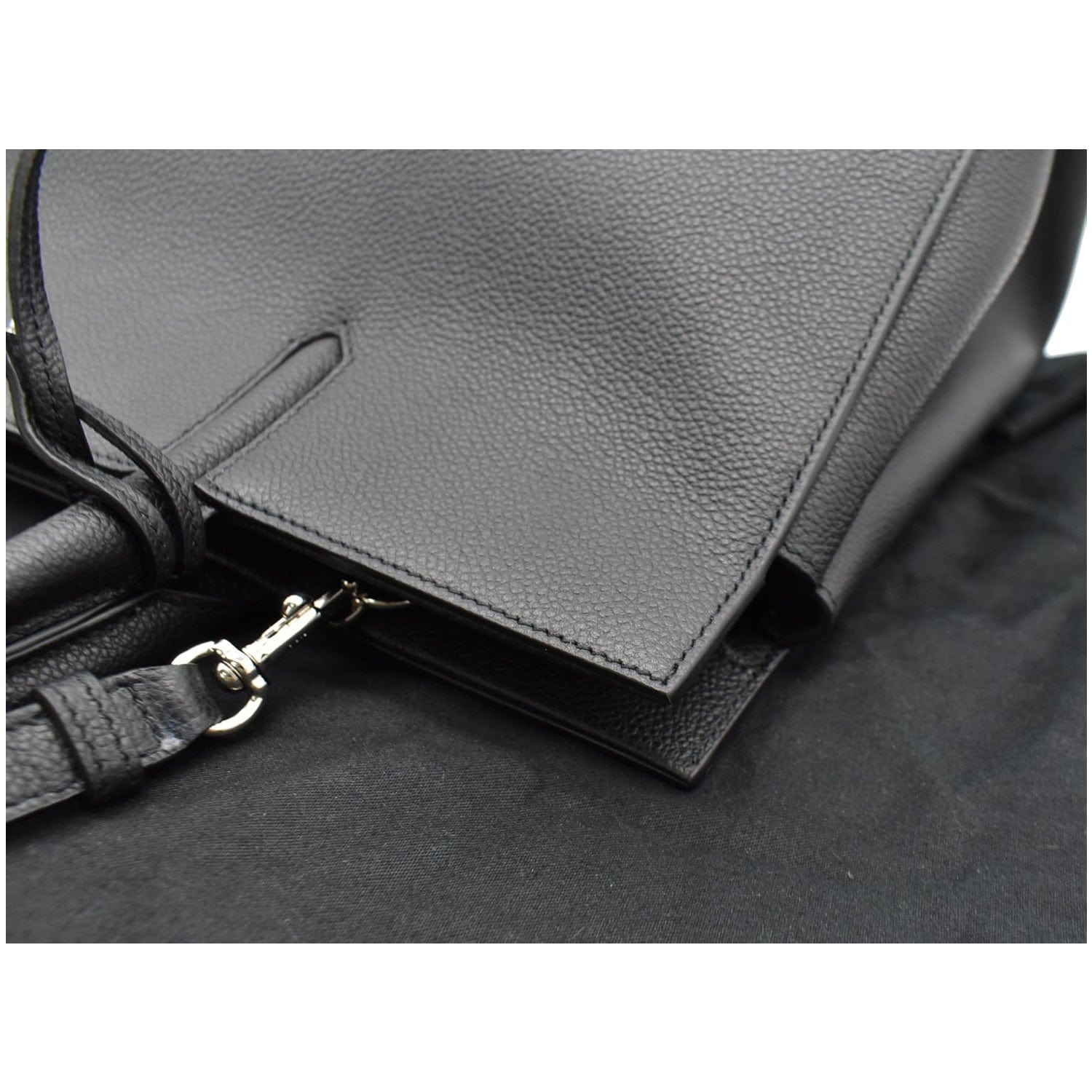 YVES SAINT LAURENT Cabas Rive Gauche Leather Tote Bag Black