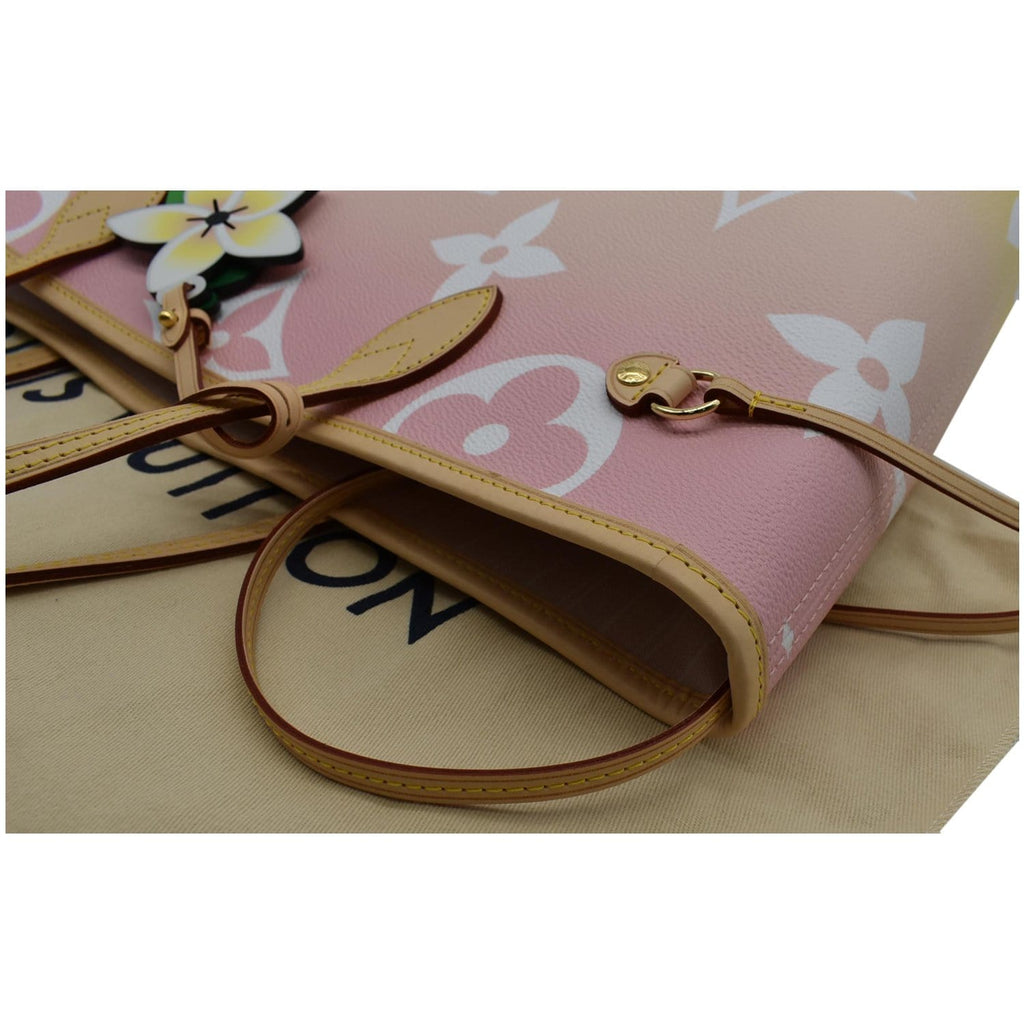 LOUIS VUITTON Neverfull MM Pool Monogram Giant Tote Shoulder Bag Light Pink