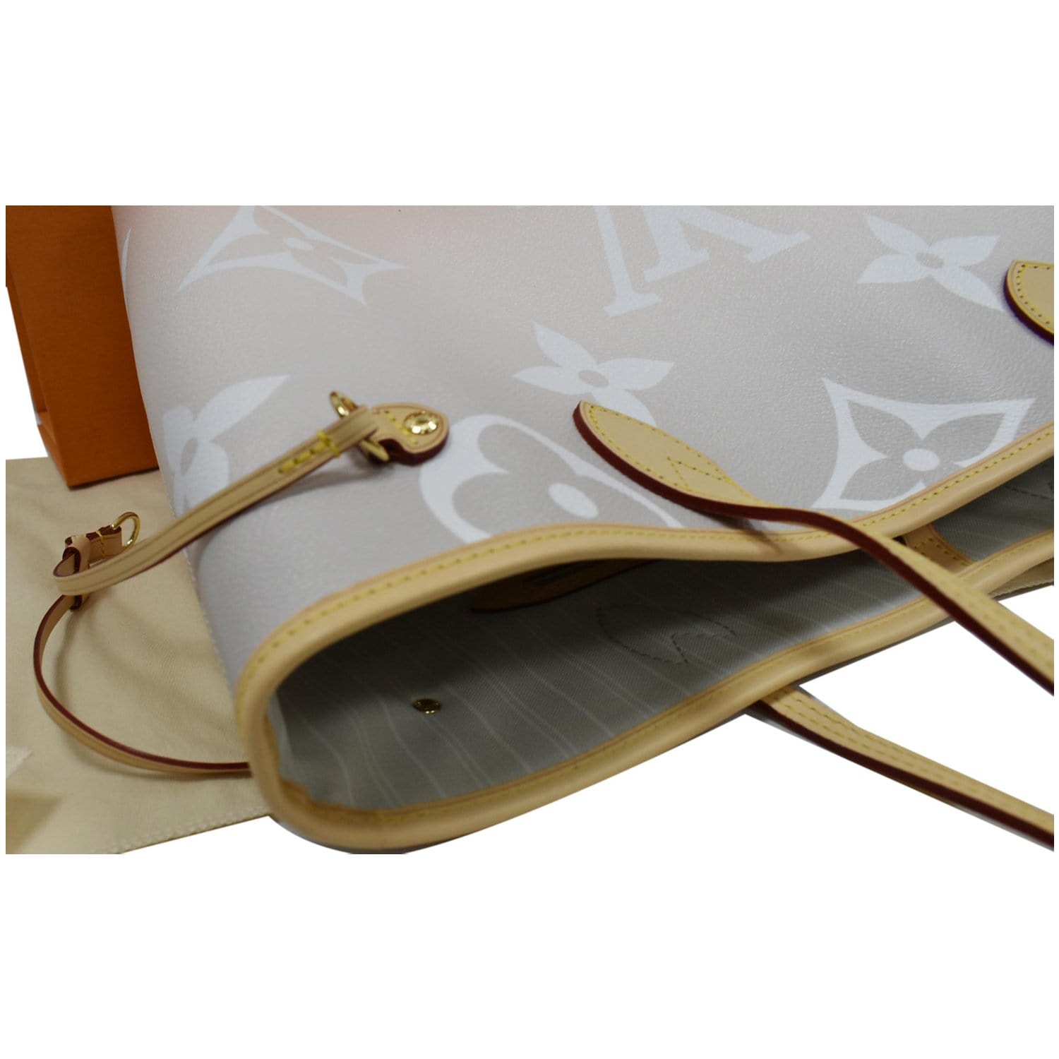 LOUIS VUITTON Neverfull MM Pool Monogram Giant Tote Shoulder Bag Brume