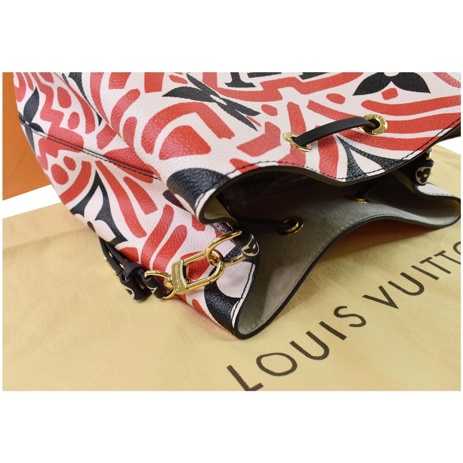 LOUIS VUITTON Crafty NeoNoe MM Monogram Canvas Shoulder Bag Red