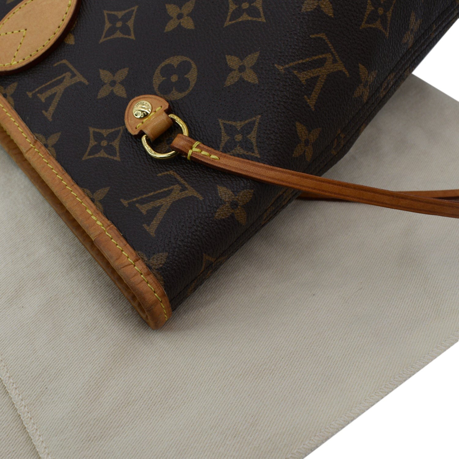 LOUIS VUITTON Neverfull MM Monogram Canvas Shoulder Bag Brown