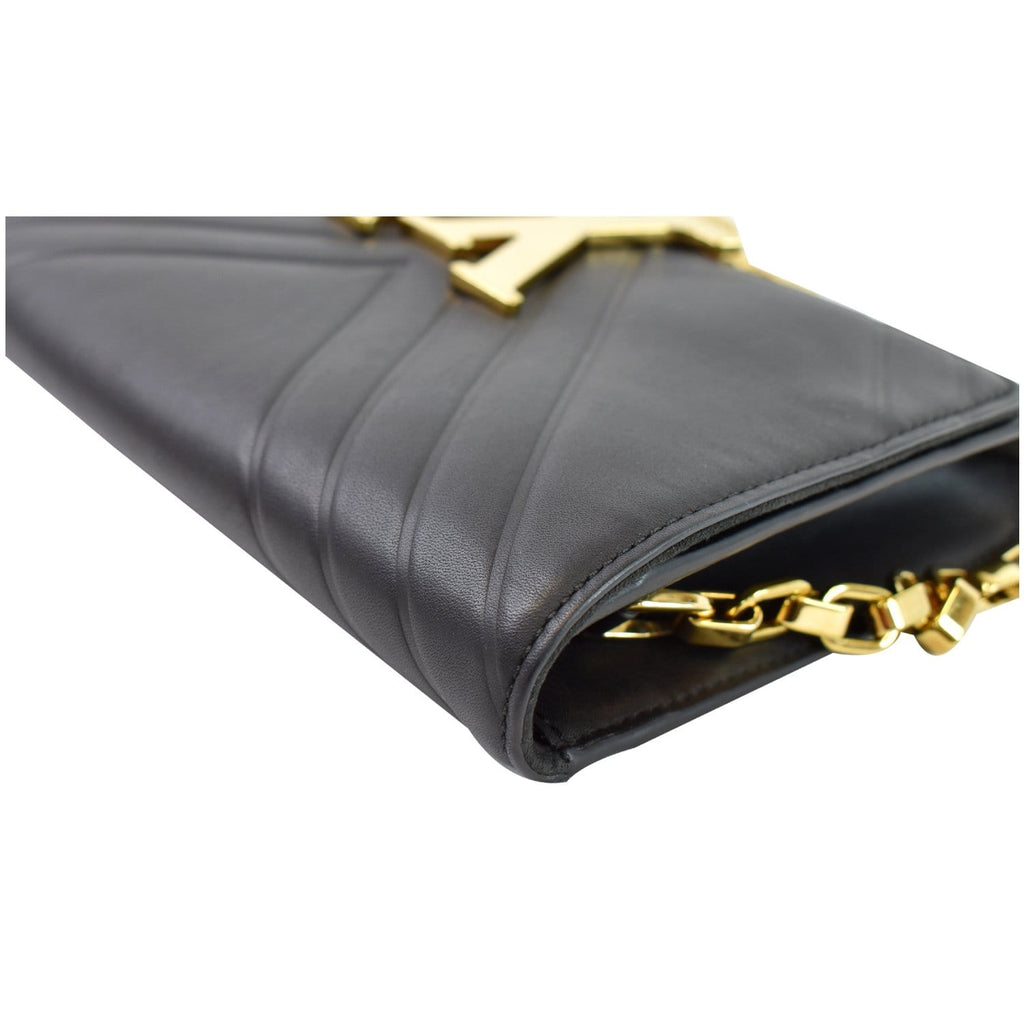 LOUIS VUITTON Airy V Louise GM Calfskin Pochette Chain Shoulder Bag Black