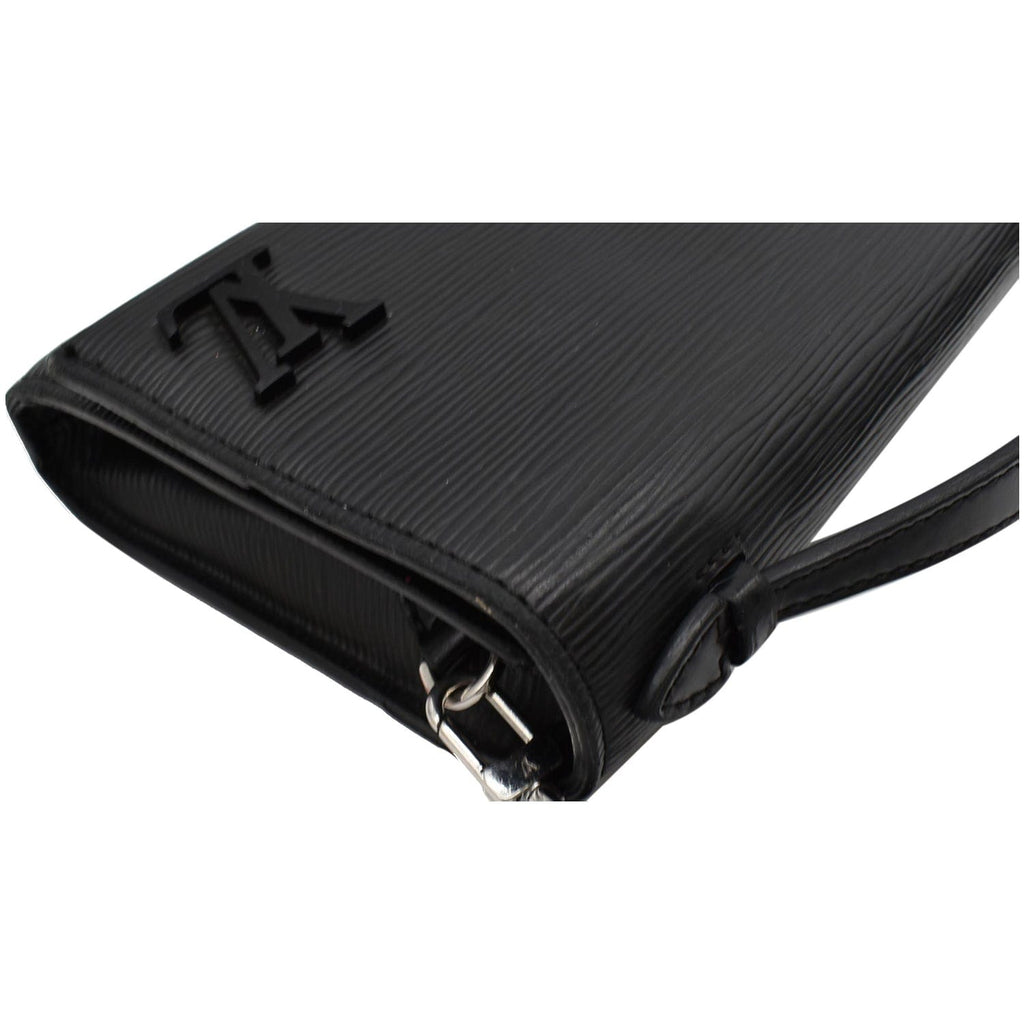 LOUIS VUITTON Clery Pochette Epi Leather Shoulder Bag Black