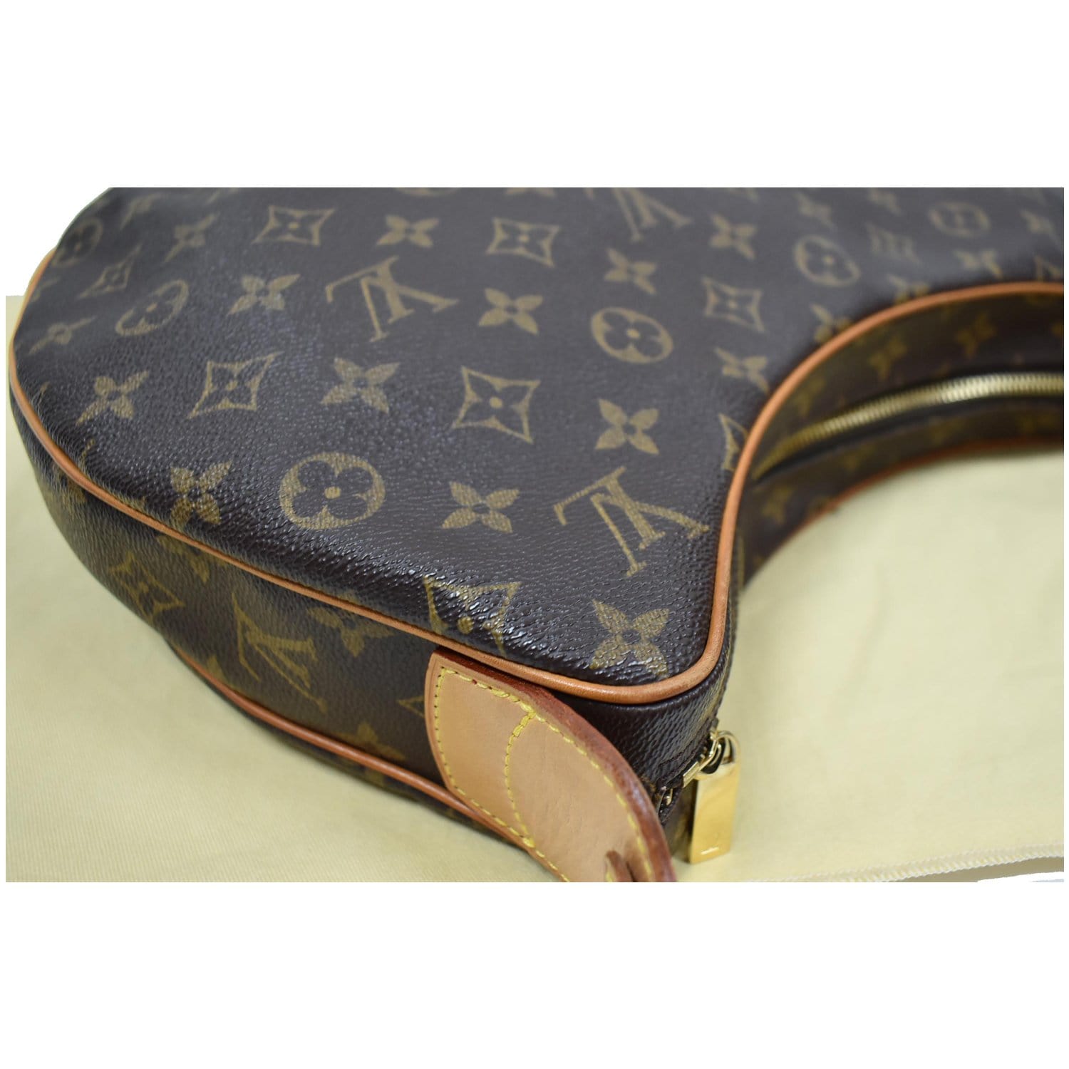 LOUIS VUITTON Croissant GM Monogram Canvas Shoulder Bag Brown
