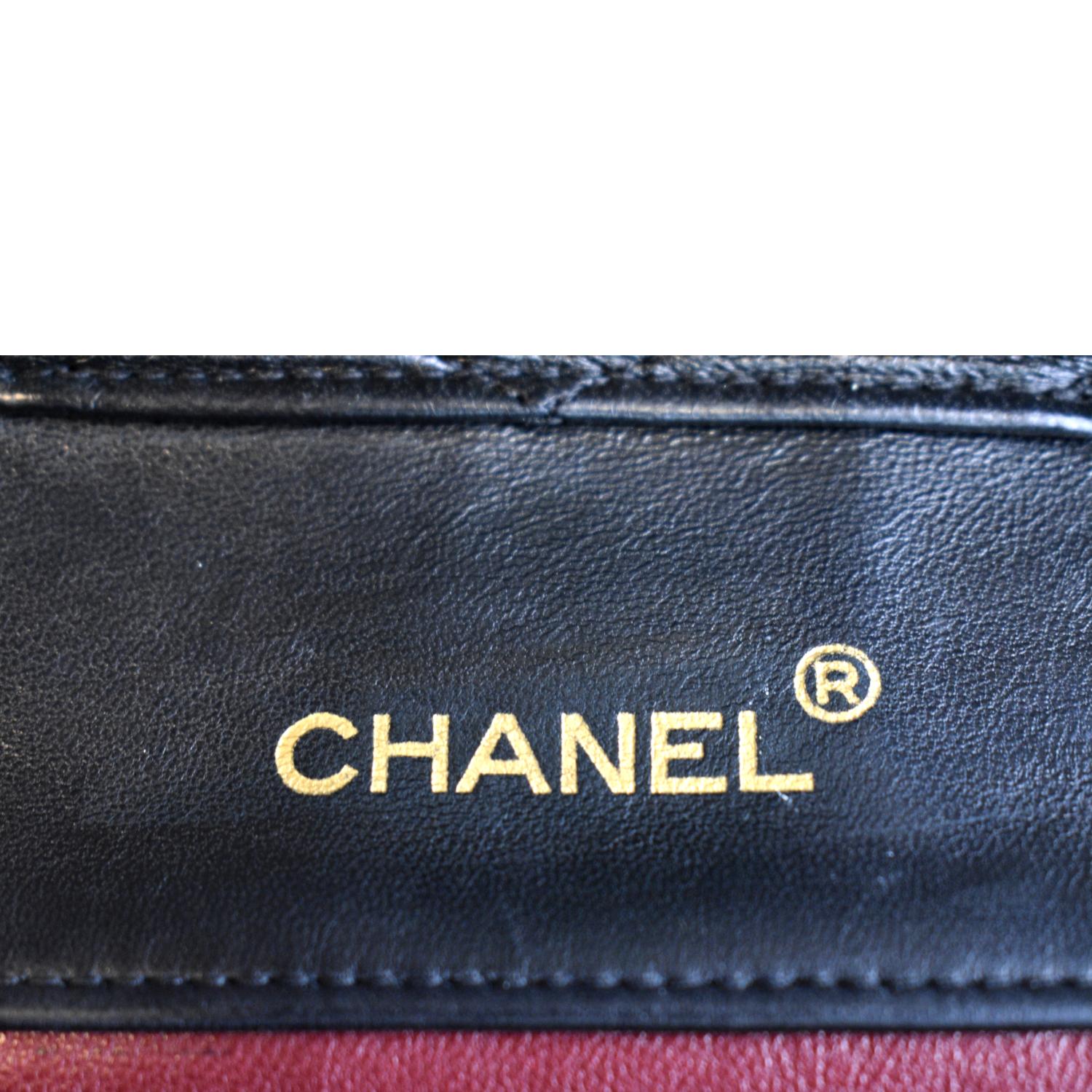 CHANEL Vintage Classic Medium Single Flap Lambskin Shoulder Bag Black