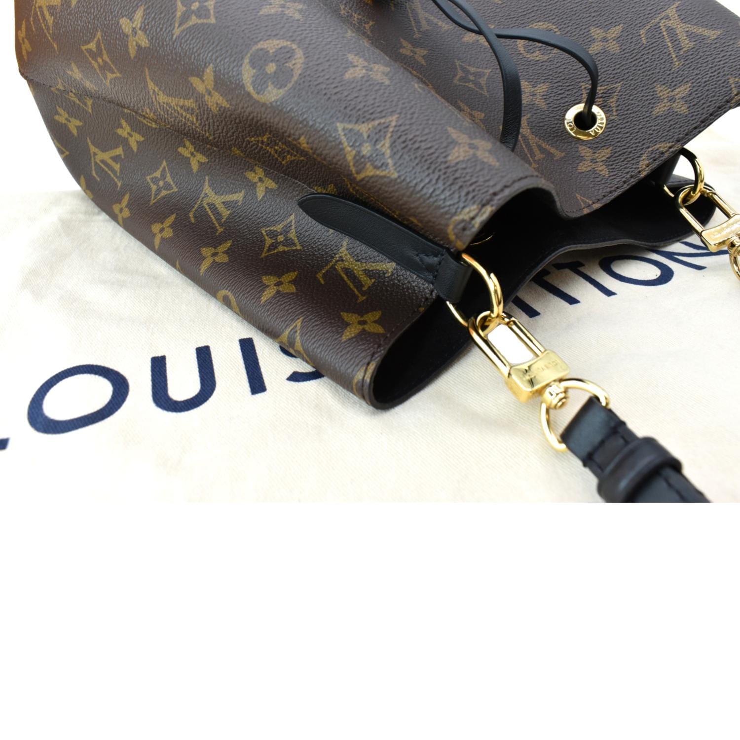 LOUIS VUITTON NeoNoe MM Monogram Canvas Shoulder Bag Brown