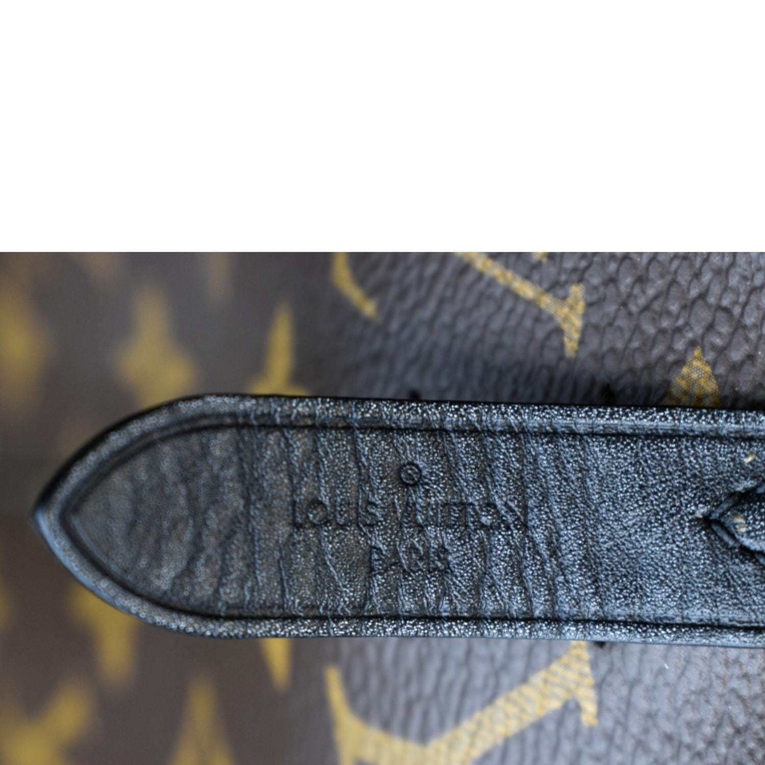 LOUIS VUITTON NeoNoe MM Monogram Canvas Shoulder Bag Brown