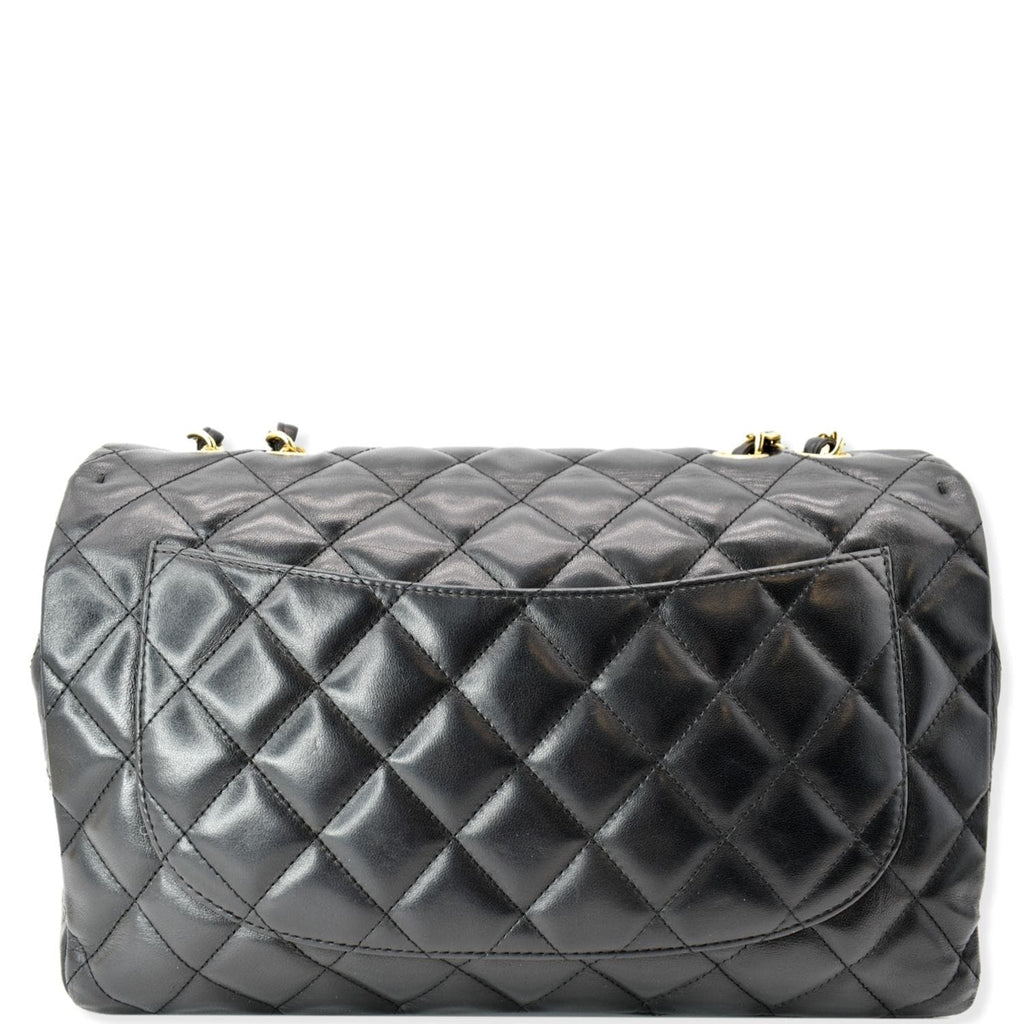 CHANEL Jumbo Classic Single Flap Lambskin Shoulder Bag Black