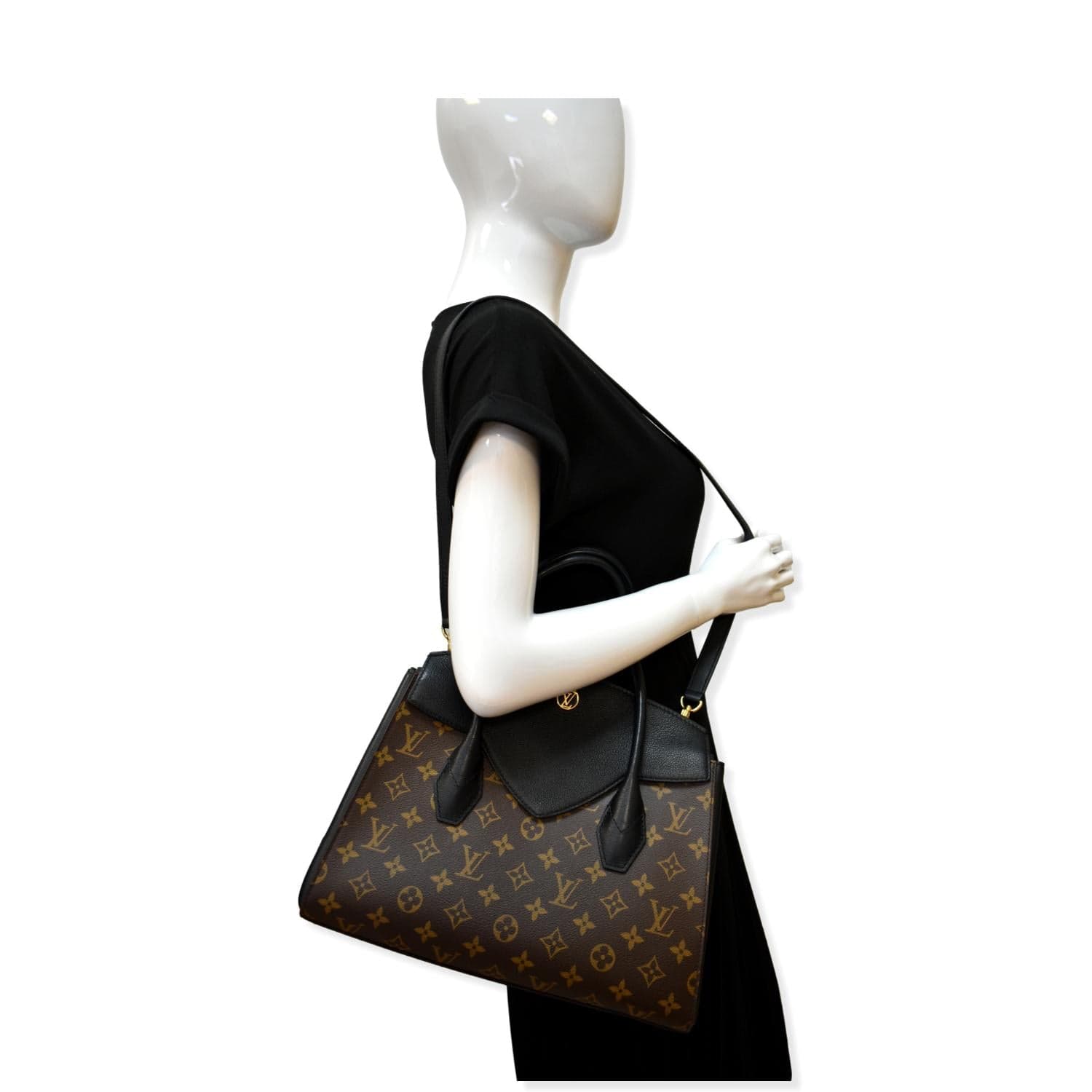 LOUIS VUITTON Florine Monogram Canvas Shoulder Bag Black