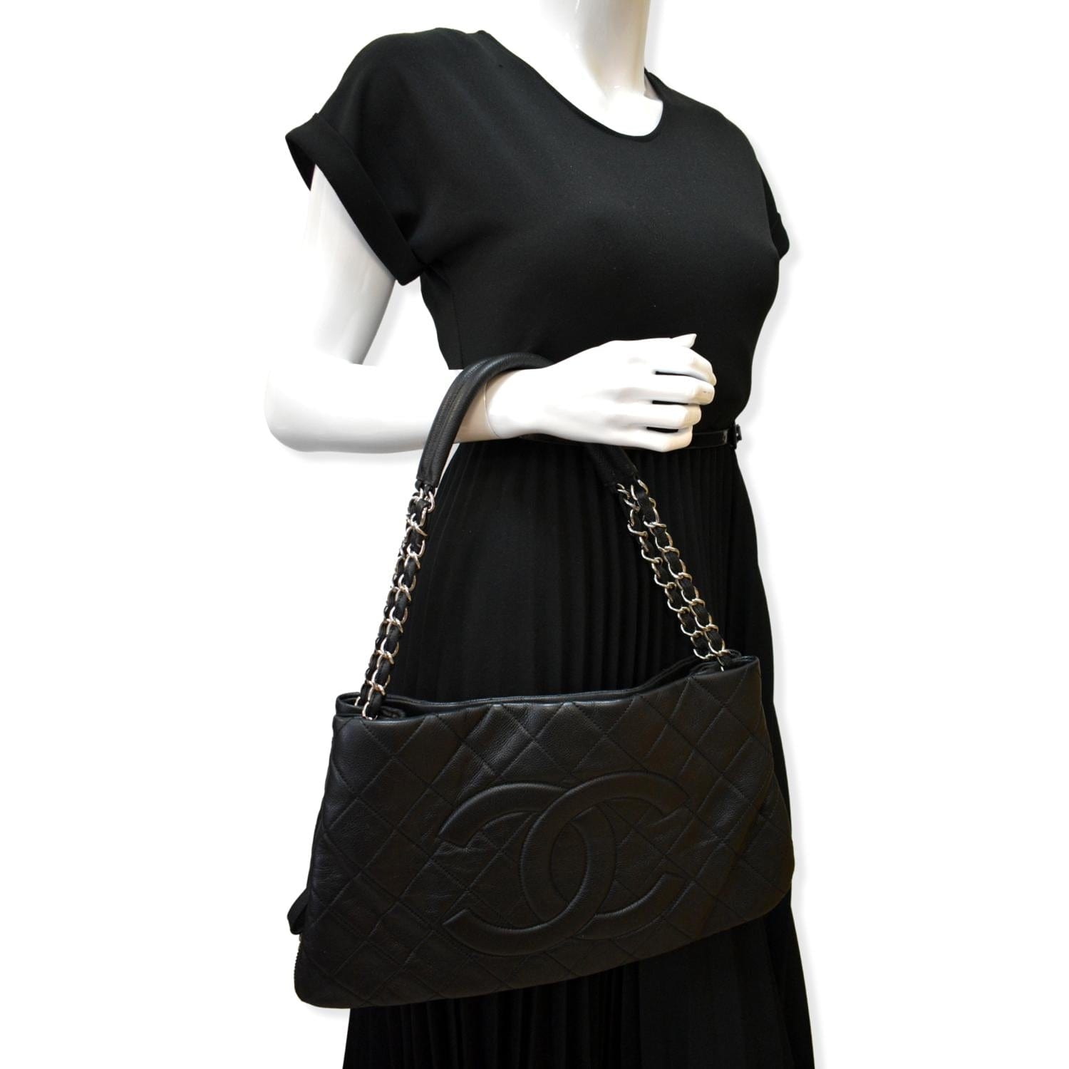 CHANEL Expandable Zip Around Caviar Quilted Tote Shoulder Bag Black