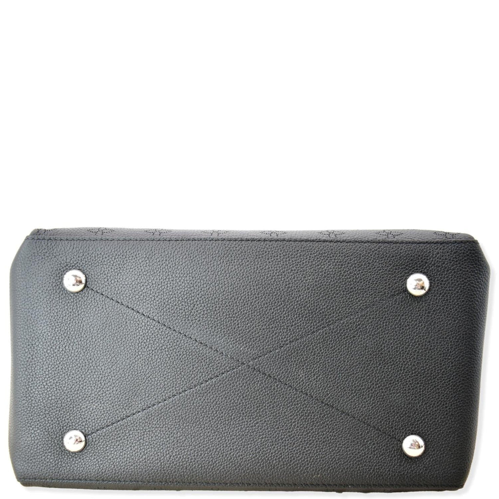 LOUIS VUITTON Beaubourg Mahina Leather Hobo Shoulder Bag Black