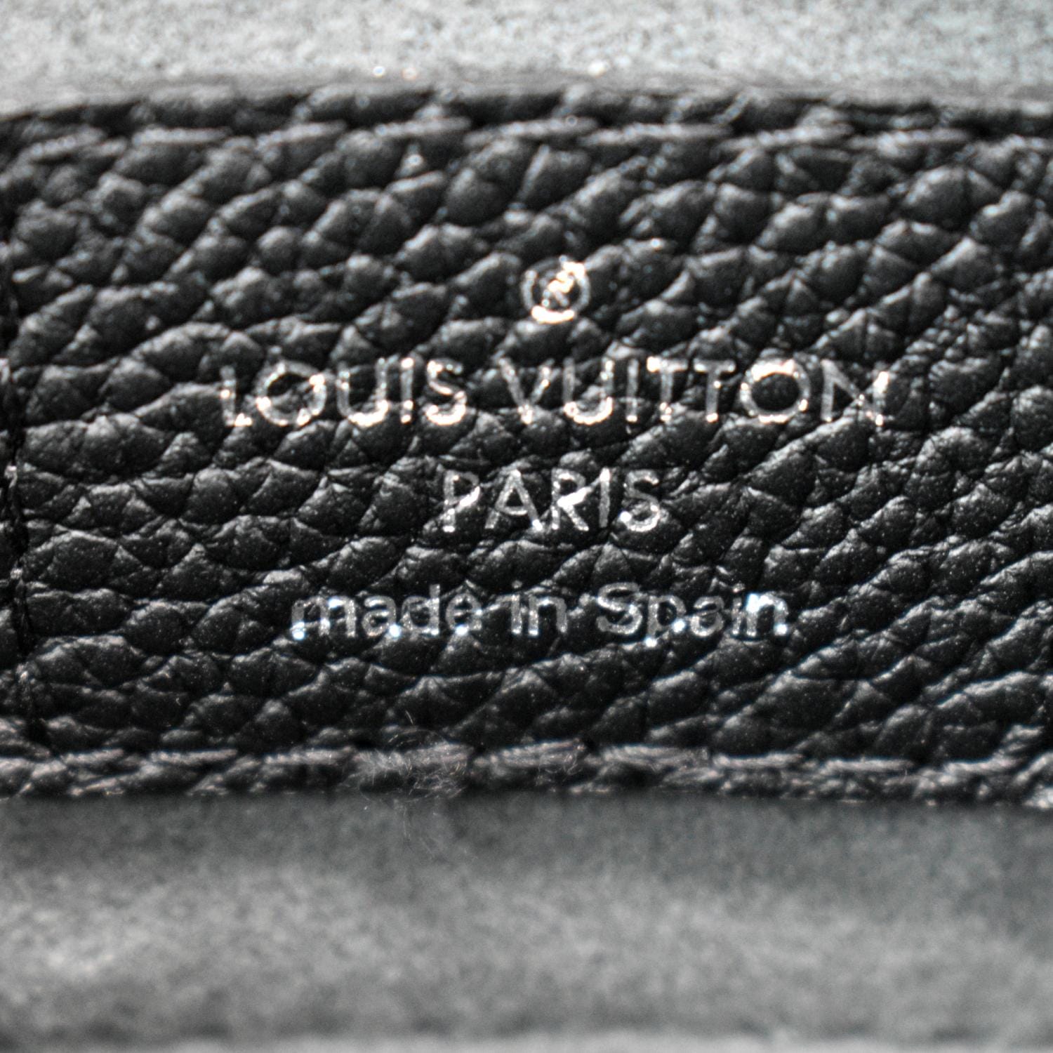 LOUIS VUITTON Beaubourg Mahina Leather Hobo Shoulder Bag Black