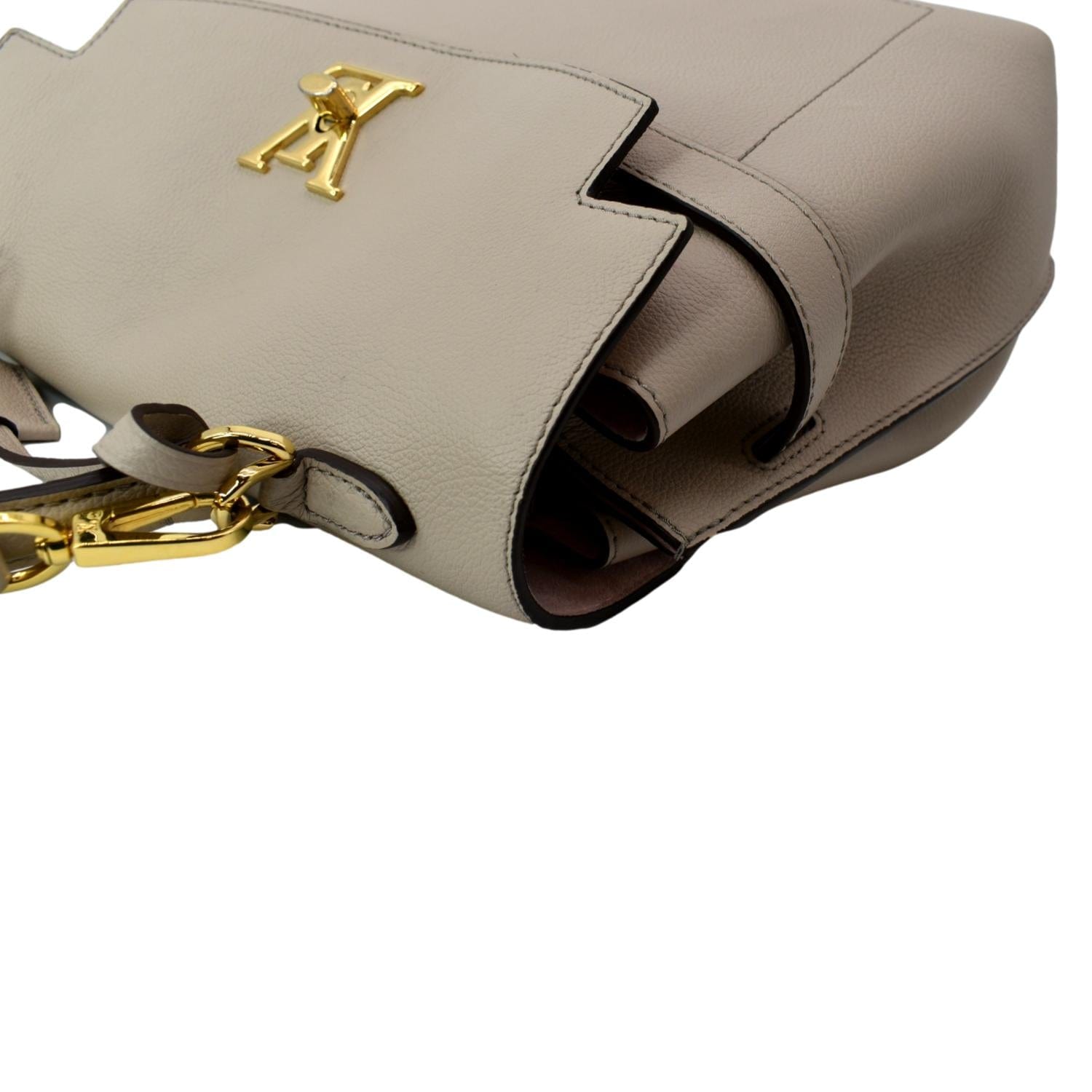 LOUIS VUITTON Lockme Ever MM Grained Calfskin Leather Shoulder Bag Beige
