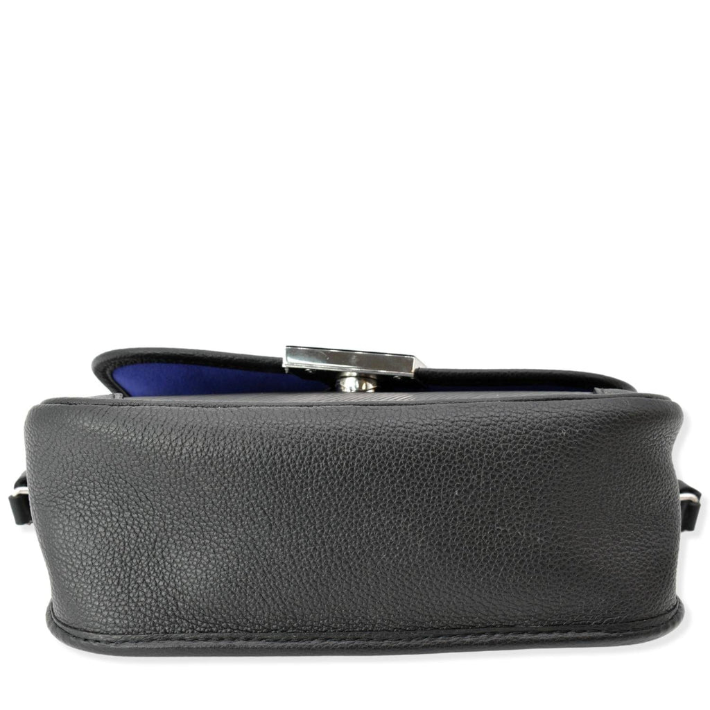 LOUIS VUITTON Buci Epi Grained Leather Shoulder Bag Black
