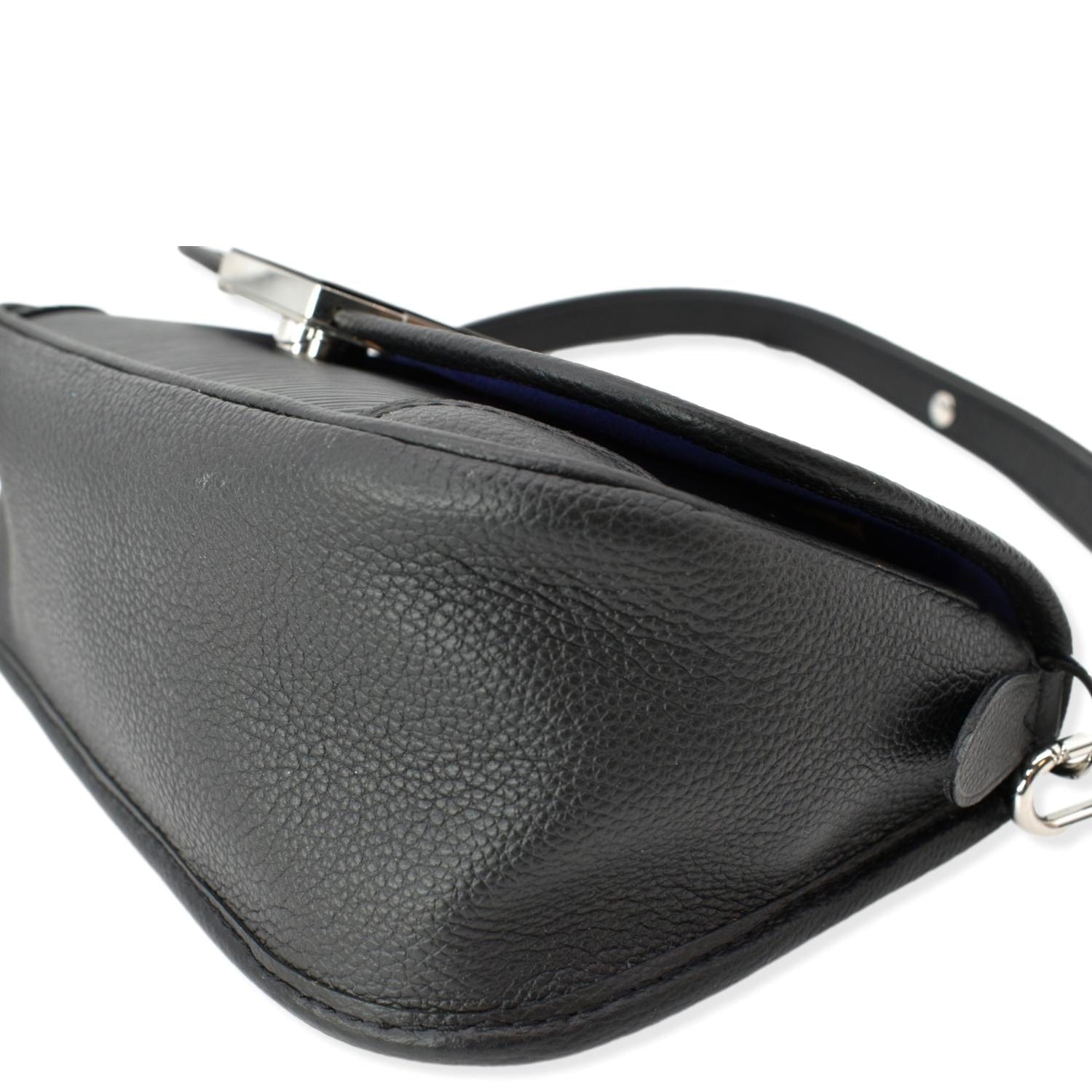LOUIS VUITTON Buci Epi Grained Leather Shoulder Bag Black