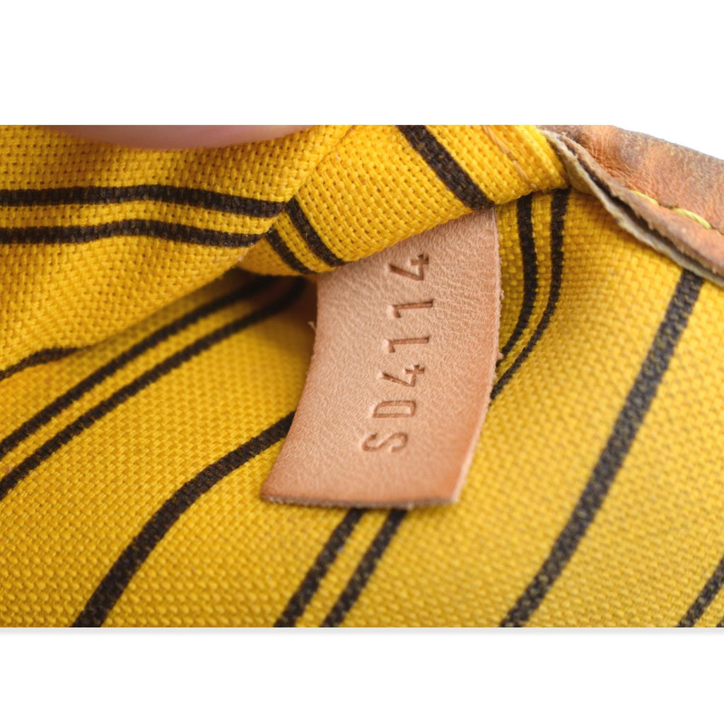 LOUIS VUITTON Neverfull MM Monogram Canvas Shoulder Bag Brown