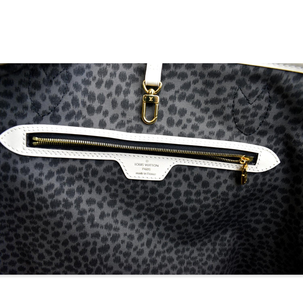 LOUIS VUITTON Neverfull MM Wild At Heart Monogram Canvas Tote Bag Cream