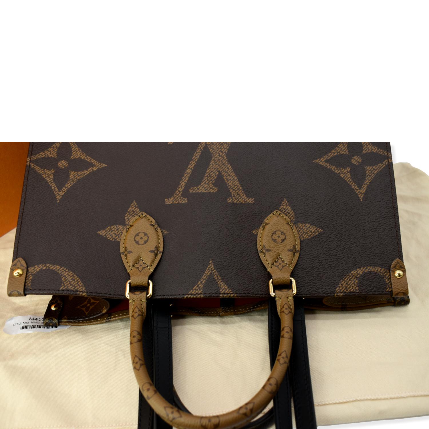LOUIS VUITTON Onthego MM Giant Monogram Canvas Tote Shoulder Bag Brown