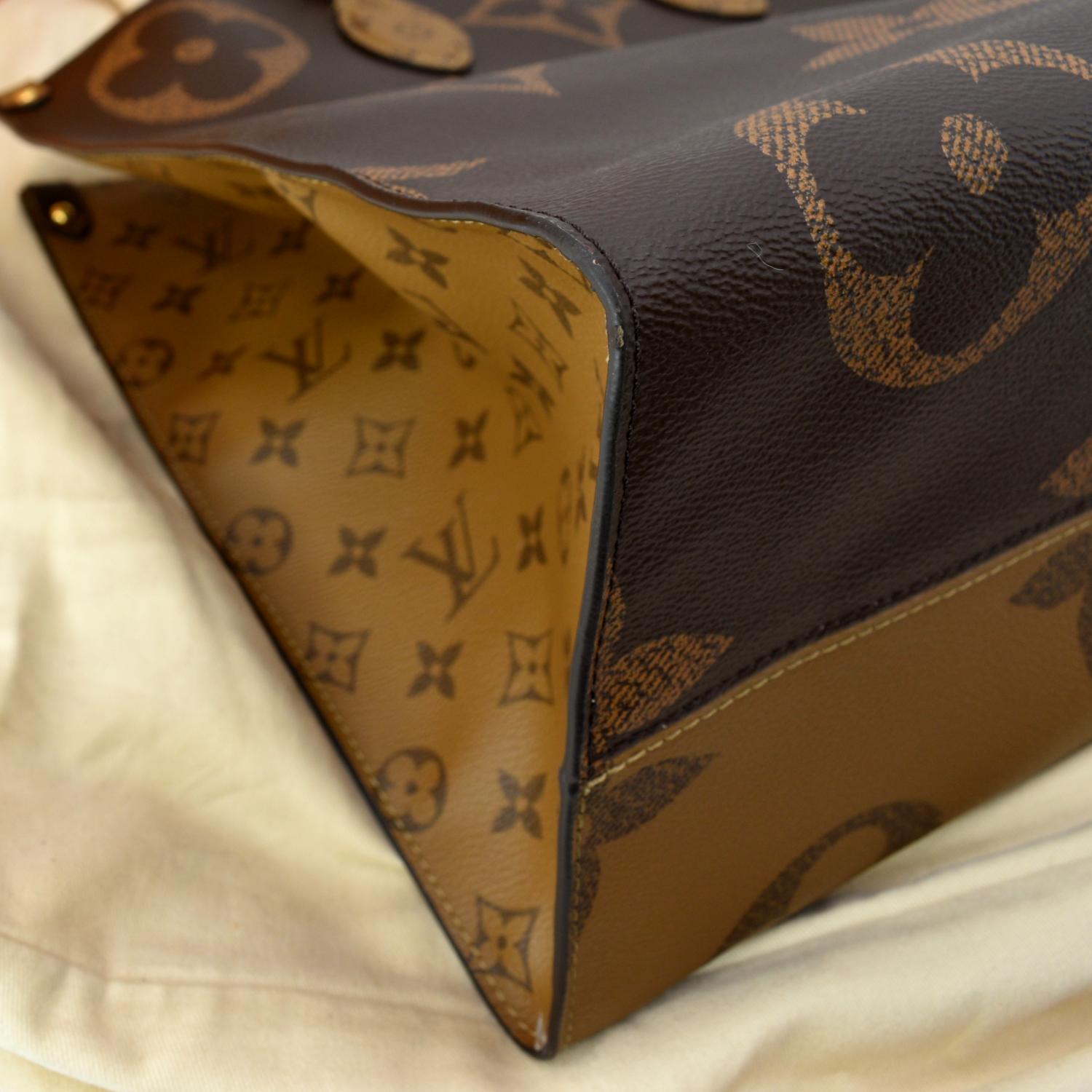 LOUIS VUITTON Onthego GM Giant Monogram Canvas Tote Shoulder Bag Brown