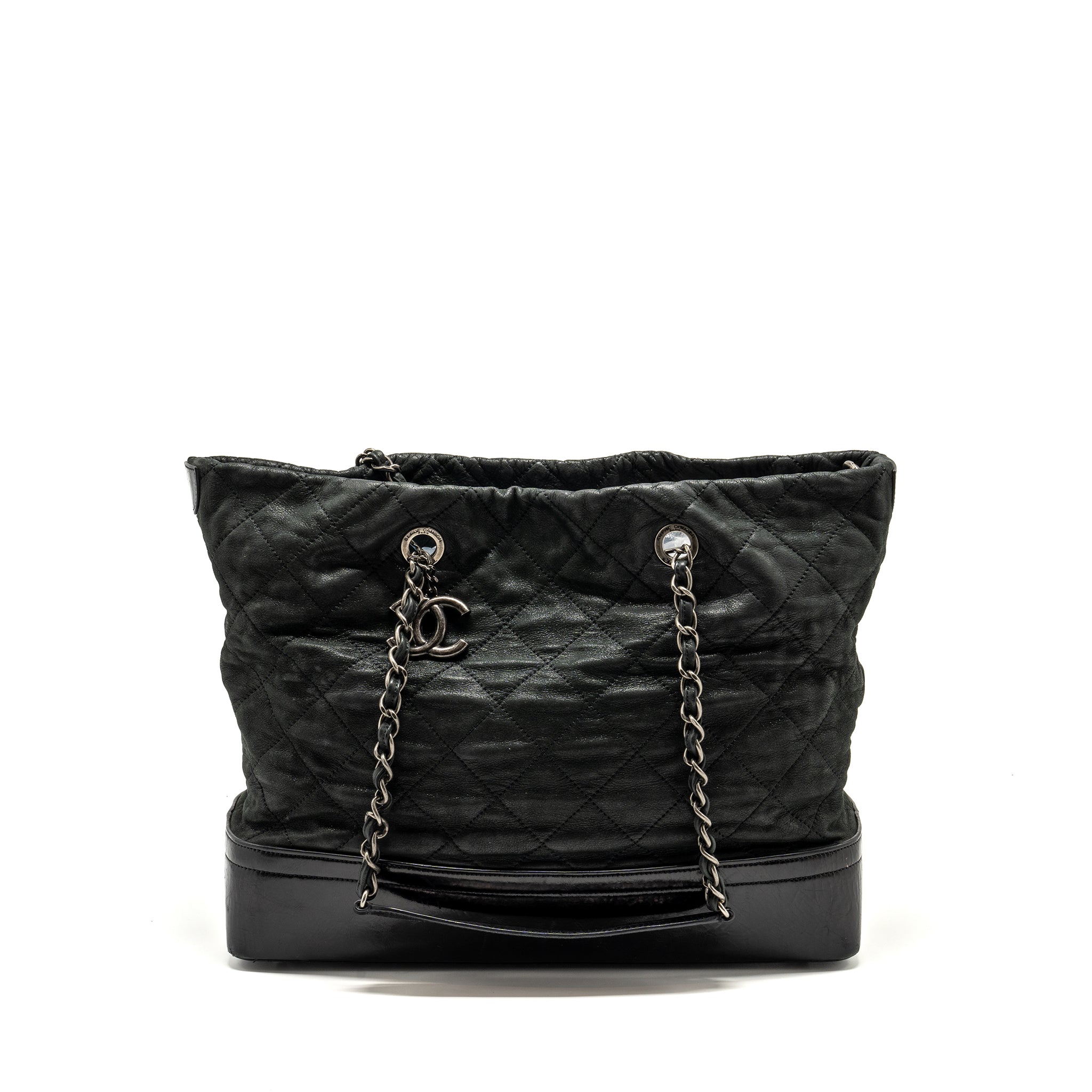 Chanel large quilted shoulder bag Calfskin black
