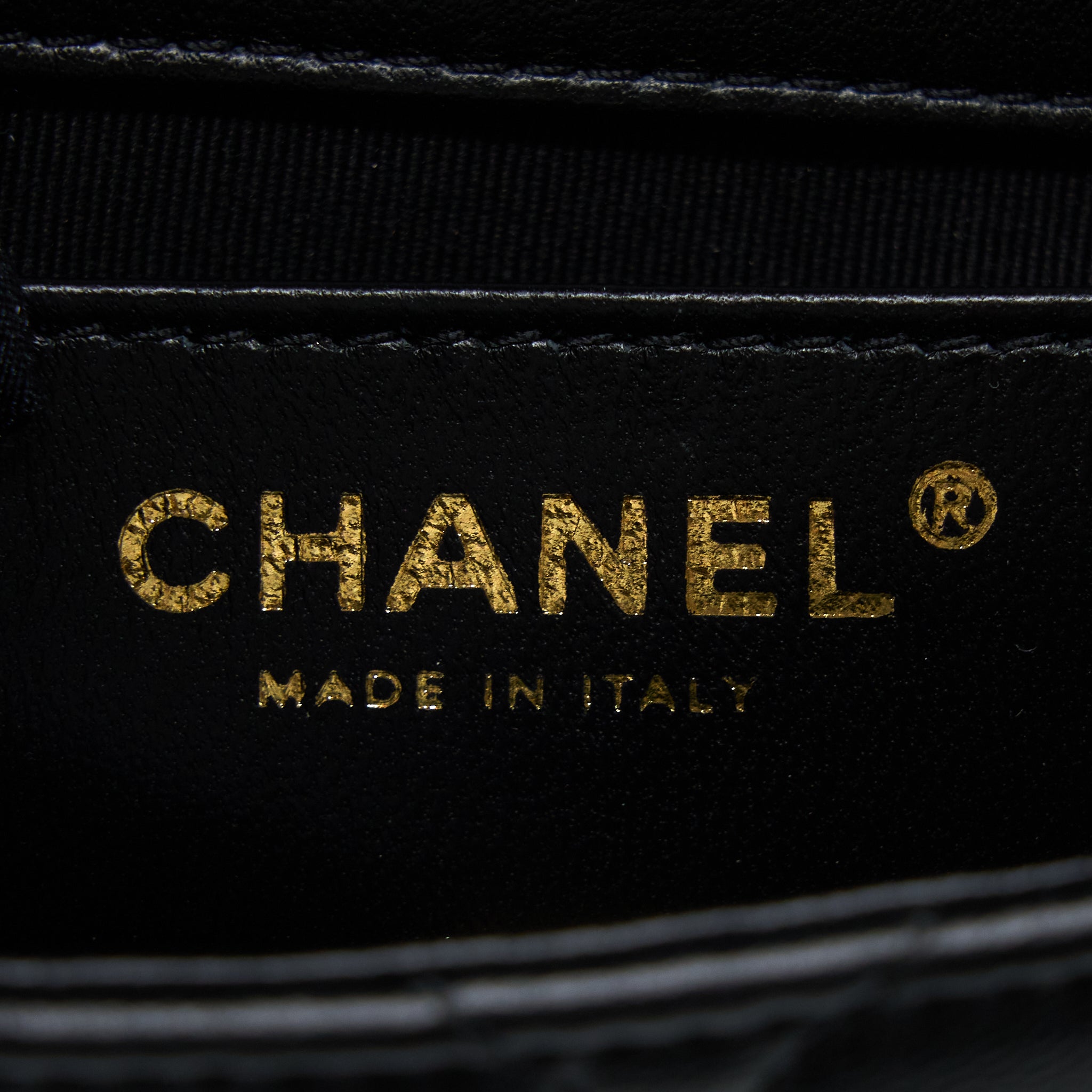 Chanel 22S Giant Chain Flap Shoulder Bag Lambskin Black  (Microchip)