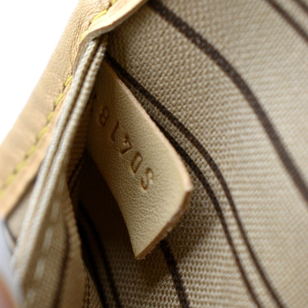 LOUIS VUITTON Neverfull MM Monogram Canvas Tote Bag Brown