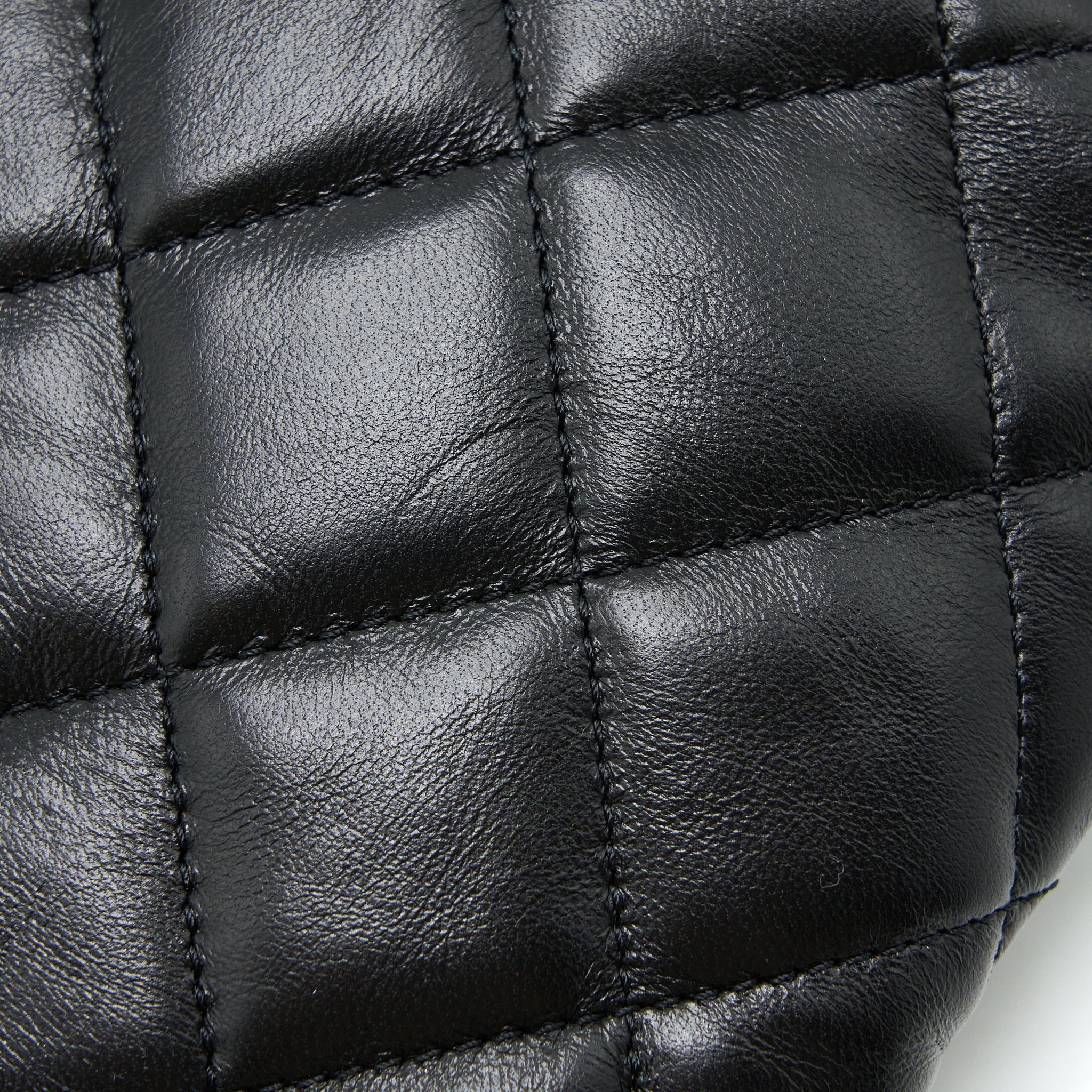 Chanel 22K Hobo Shoulder Bag Lambskin Black  (Microchip)