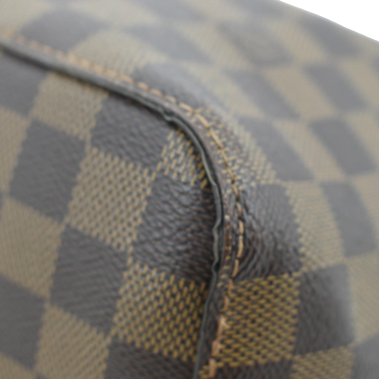 LOUIS VUITTON Neonoe Monogram Canvas Shoulder Bag Rose Ballerine