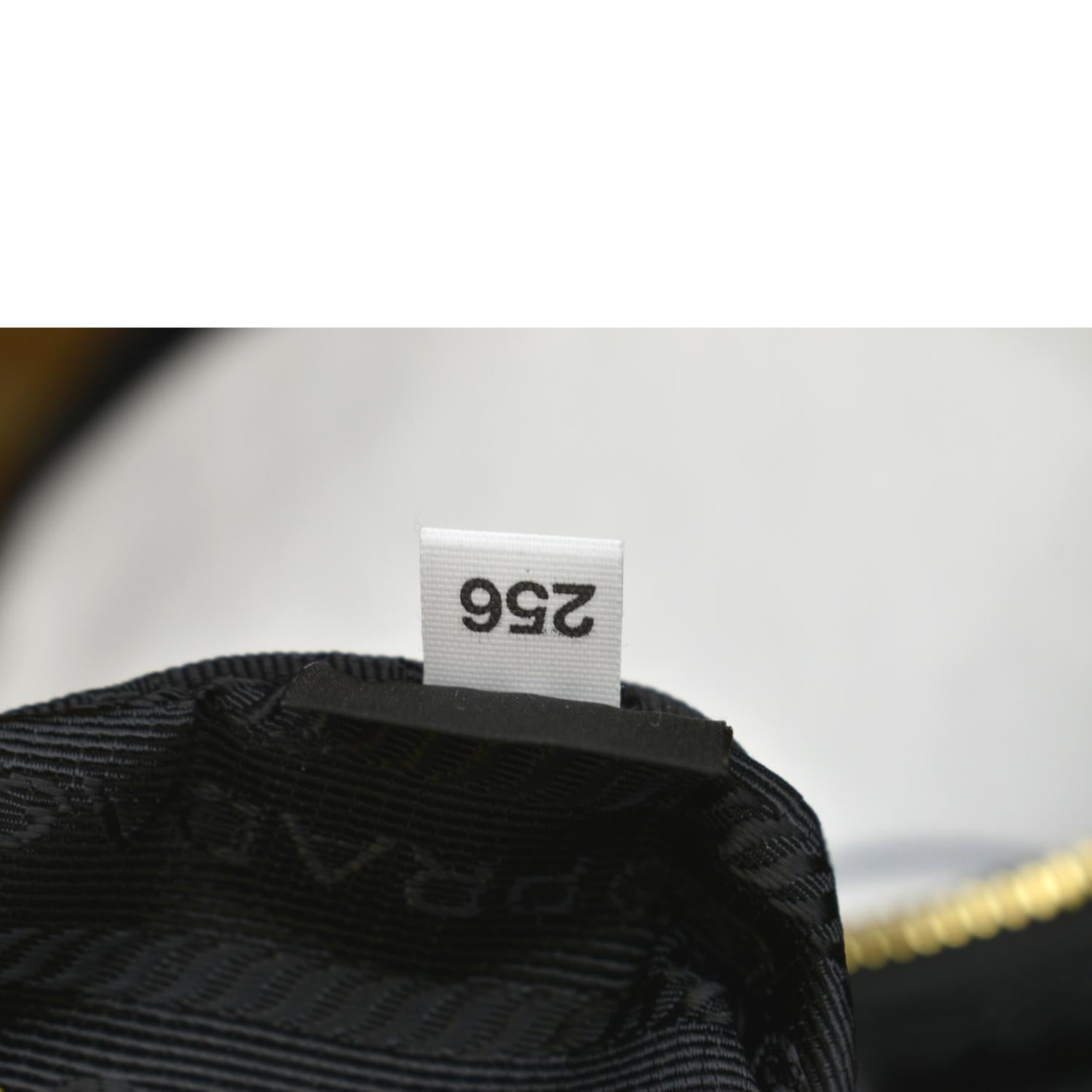 PRADA Re-Edition 2005 Saffiano Leather Shoulder Bag Black