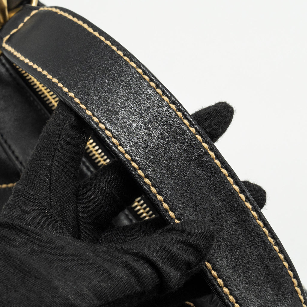 Chanel vintage quilted zip shoulder bag calfskin black