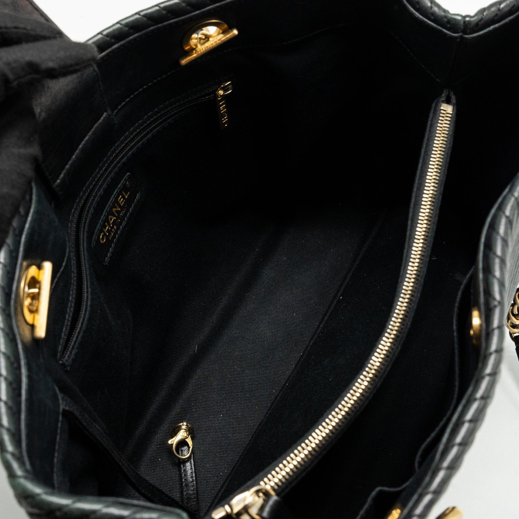 Chanel Chevron Shopping tote bag goatskin black