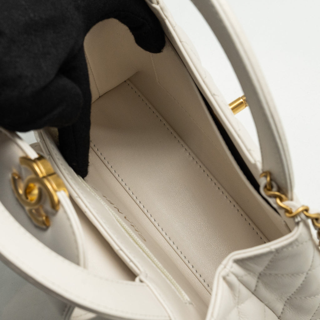Chanel mini kelly shopping tote calfskin white  (microchip)
