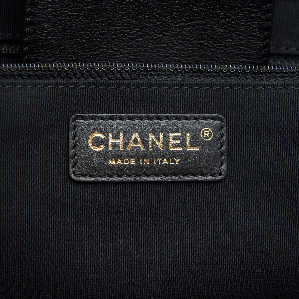 Chanel Supple Tote Black