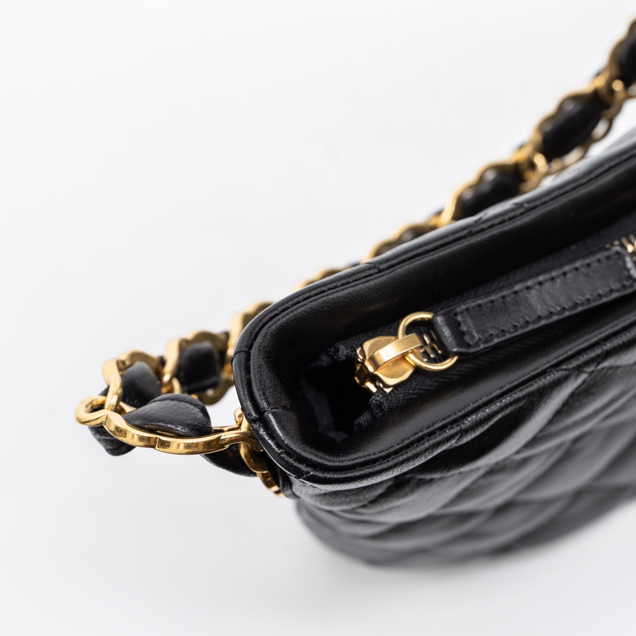 Chanel 22k Hobo Shoulder Bag Lambskin Black  (Microchip)