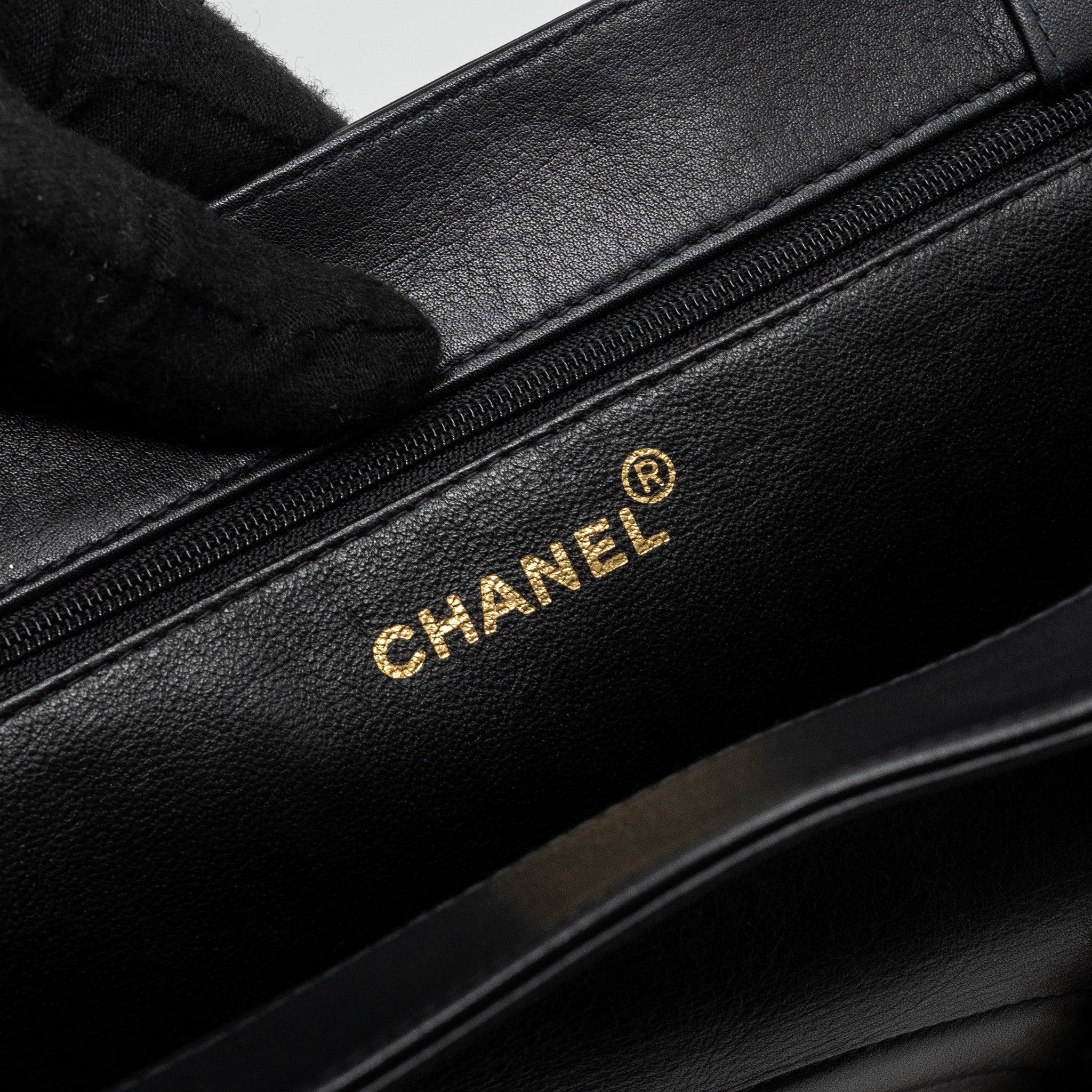 Chanel Vintage Tote Bag Calfskin Black