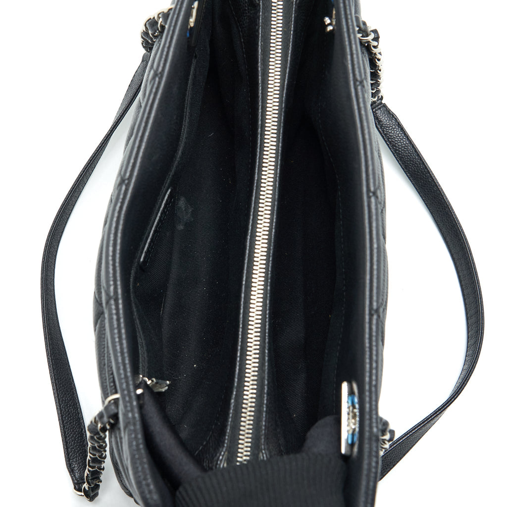 Chanel CC Logo Tote Bag Caviar Black