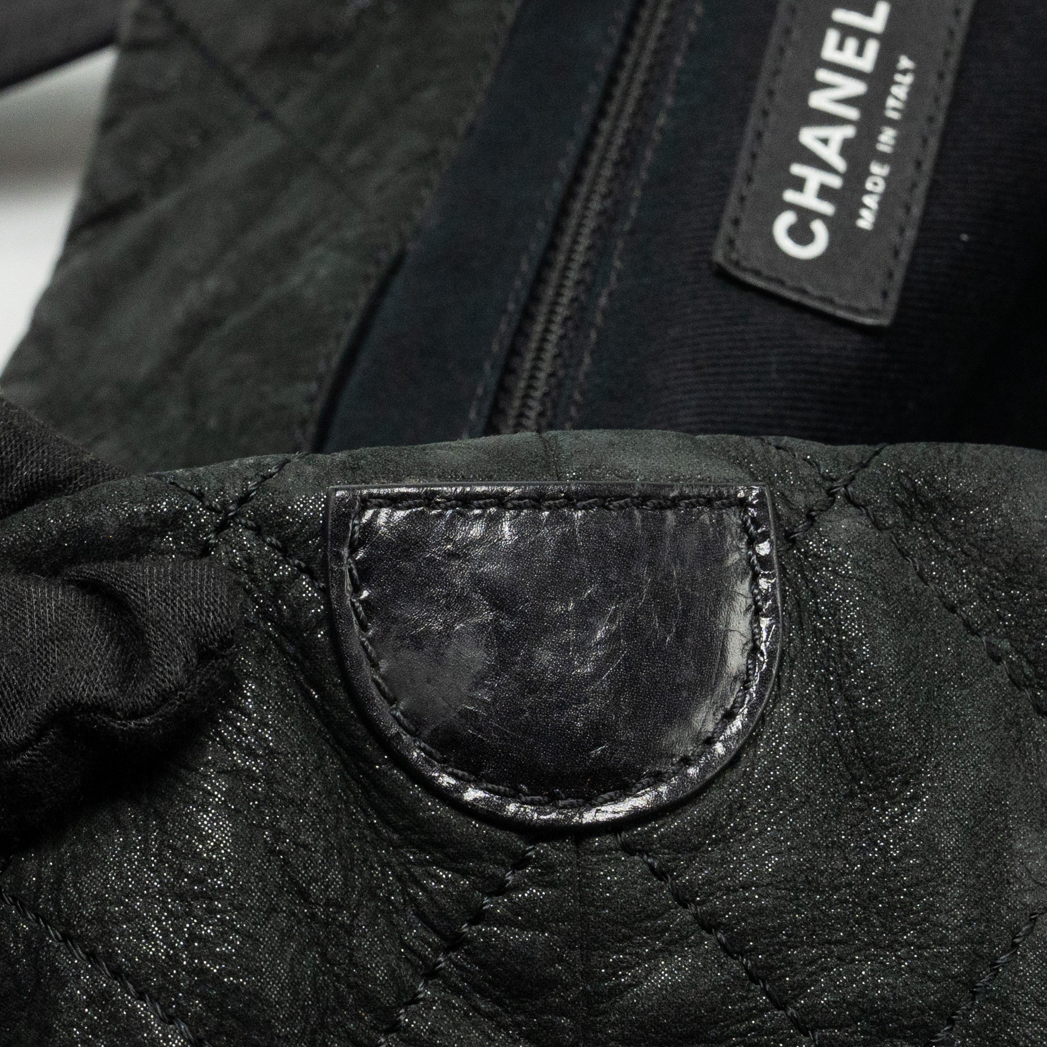 Chanel large quilted shoulder bag Calfskin black