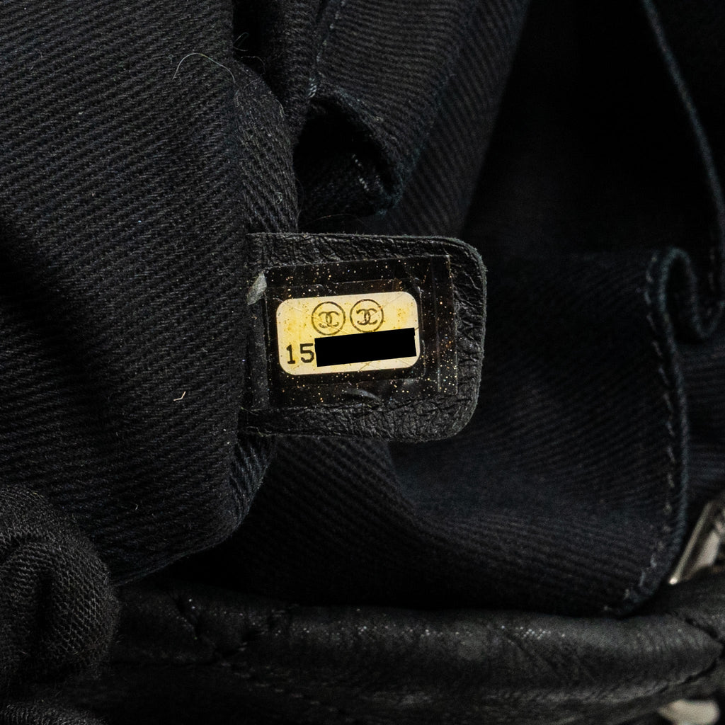 Chanel large quilted shoulder bag Calfskin black