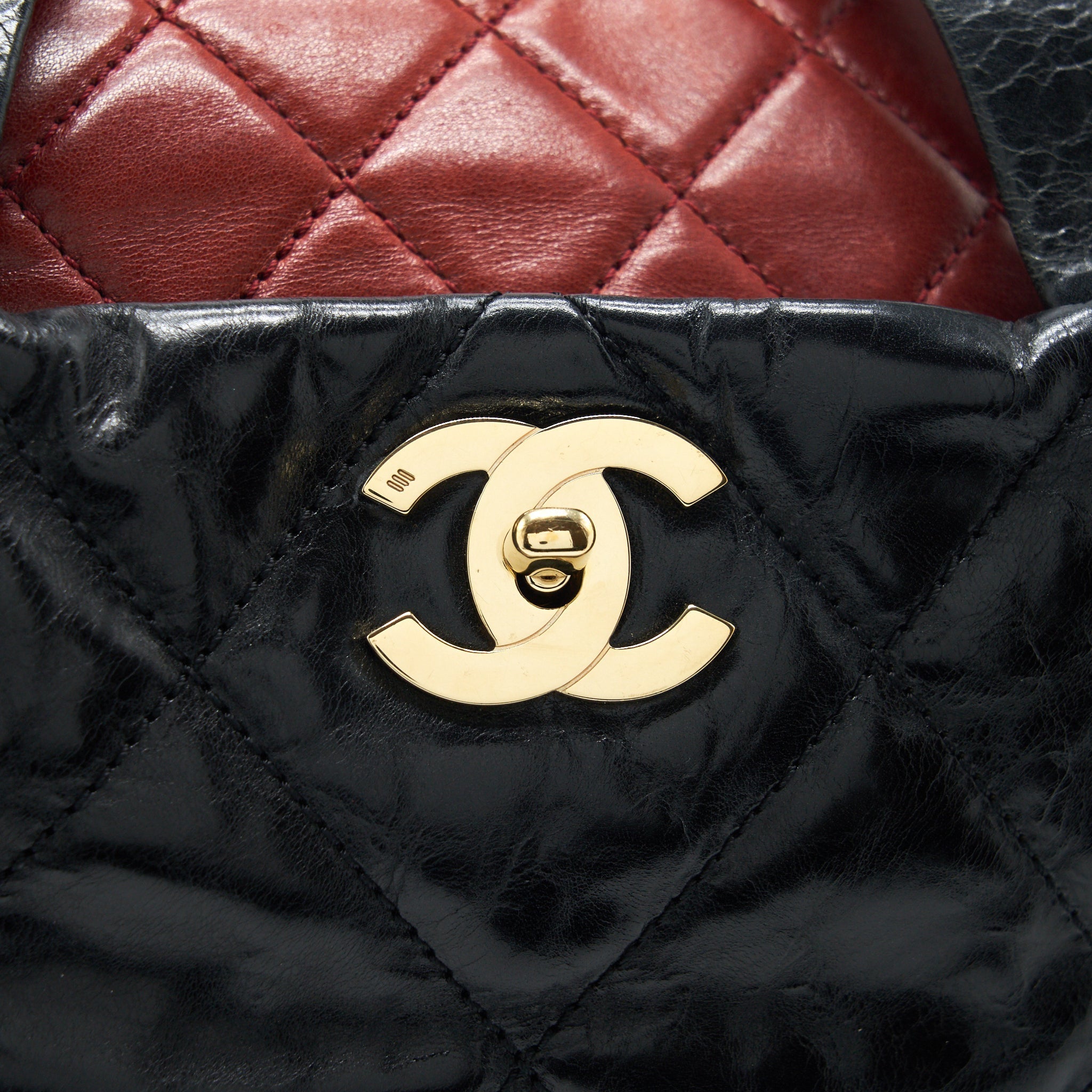 Chanel Calfskin Tote bag with Chain black and Red