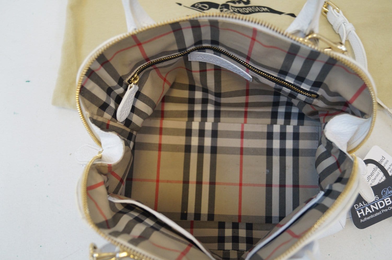 BURBERRY Grainy Leather White Bowling Shoulder Bag