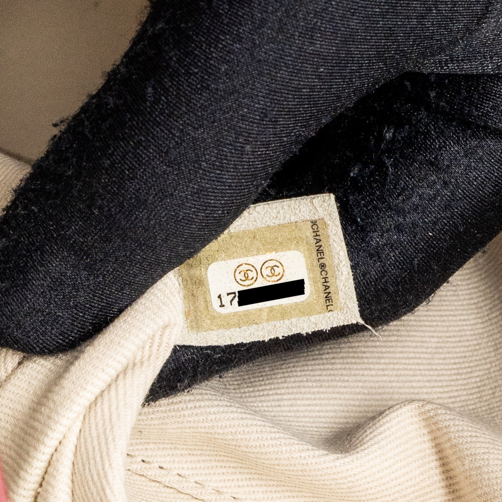 Chanel Hampton Tote Bag Calfskin Red