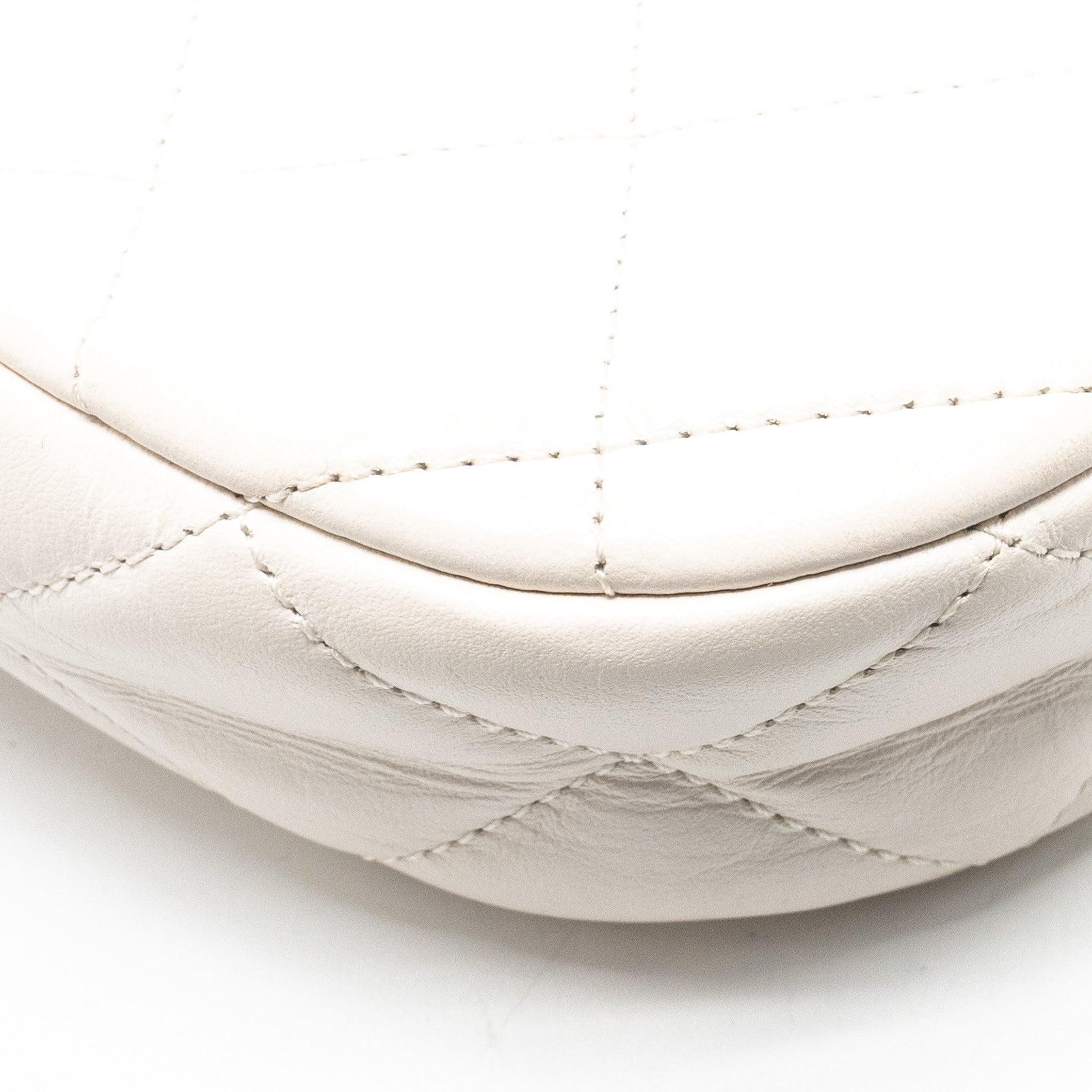 Chanel 23K Hobo Shoulder Bag Calfskin White  (Microchip)