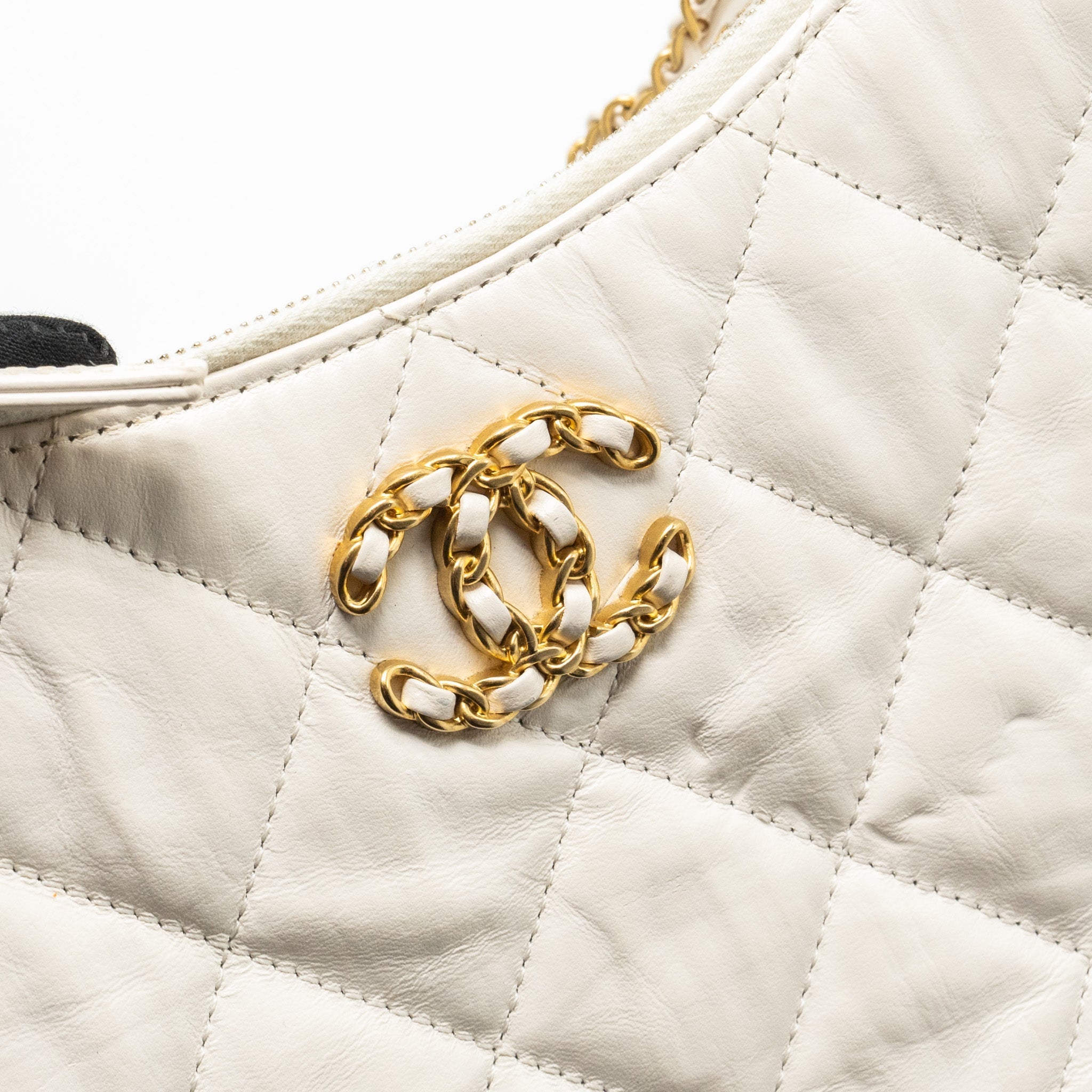 Chanel 23K Hobo Shoulder Bag Calfskin White  (Microchip)
