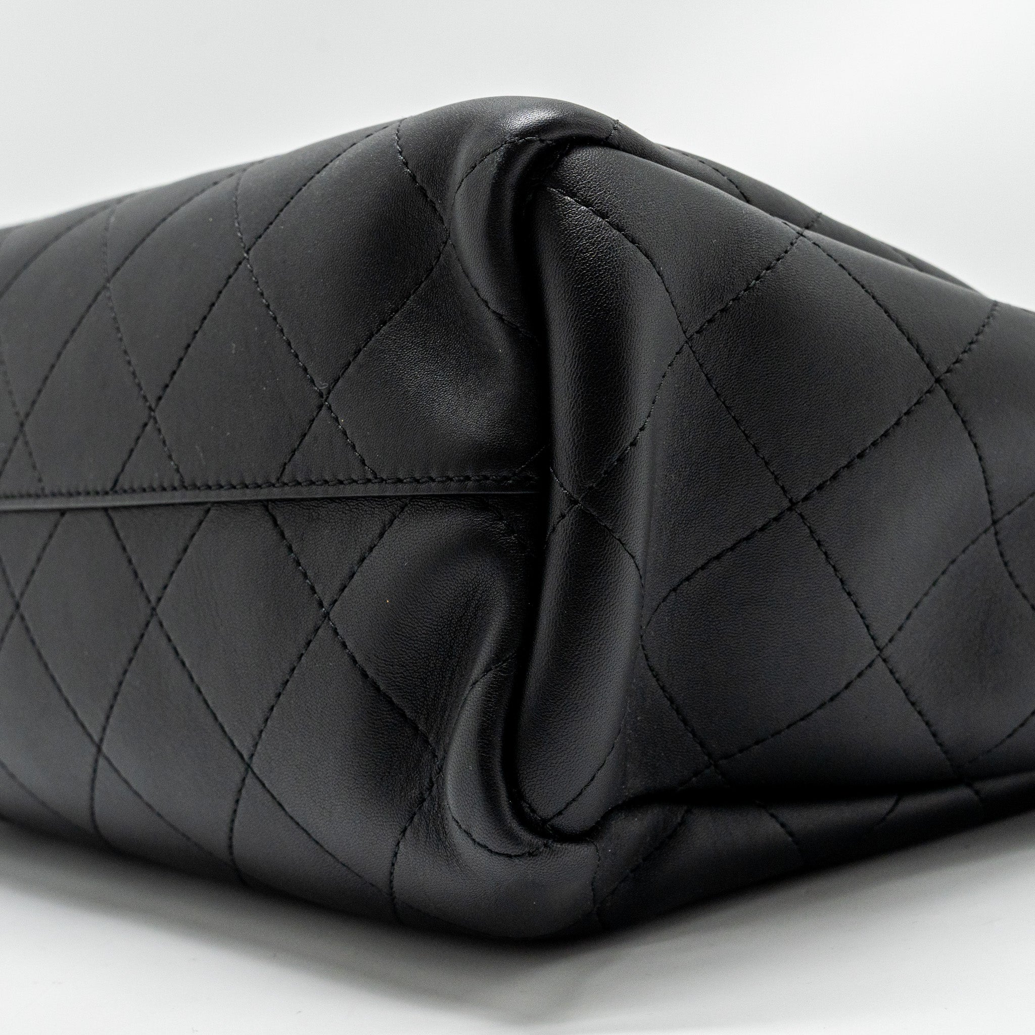 Chanel Hampton Tote Bag Lambskin Black