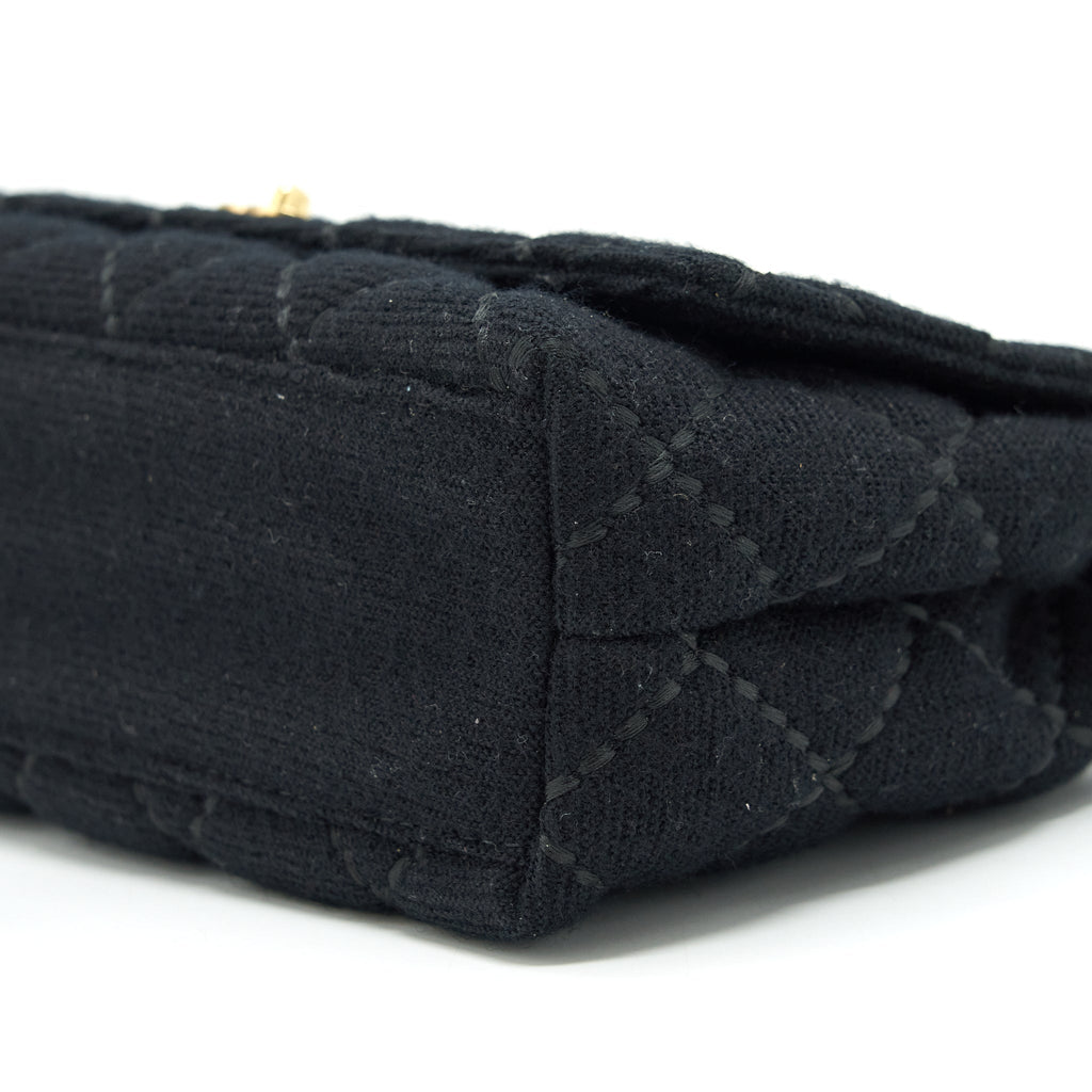 Chanel Vintage Shoulder Bag fabric Black  With An Extra Bag Charm